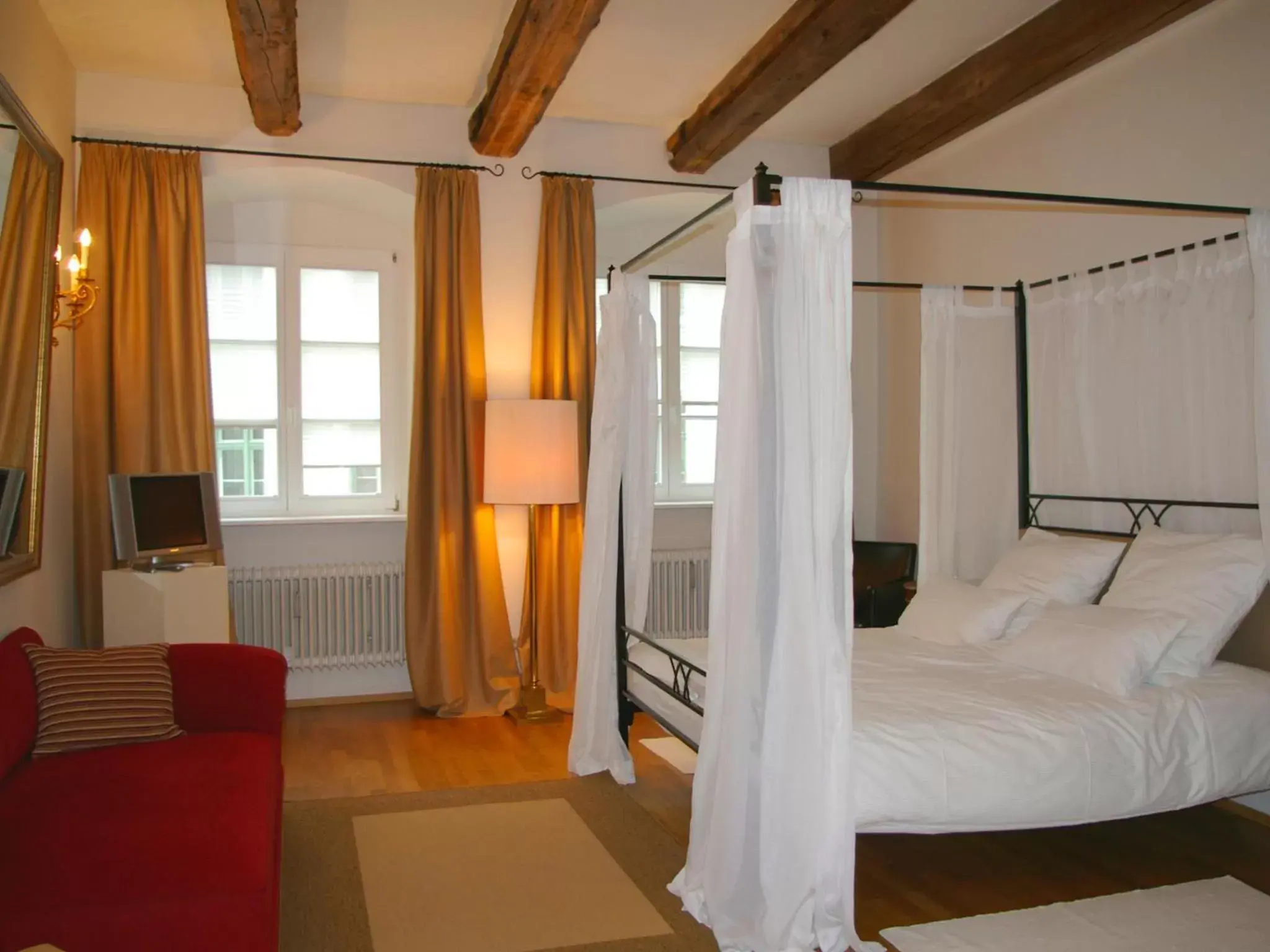 Photo of the whole room, Bed in Hotel Goldenes Kreuz