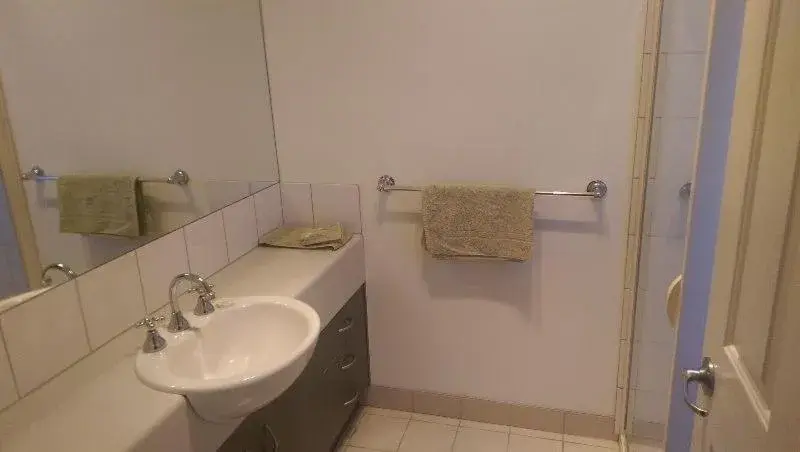 Bathroom in Mahogany Motel