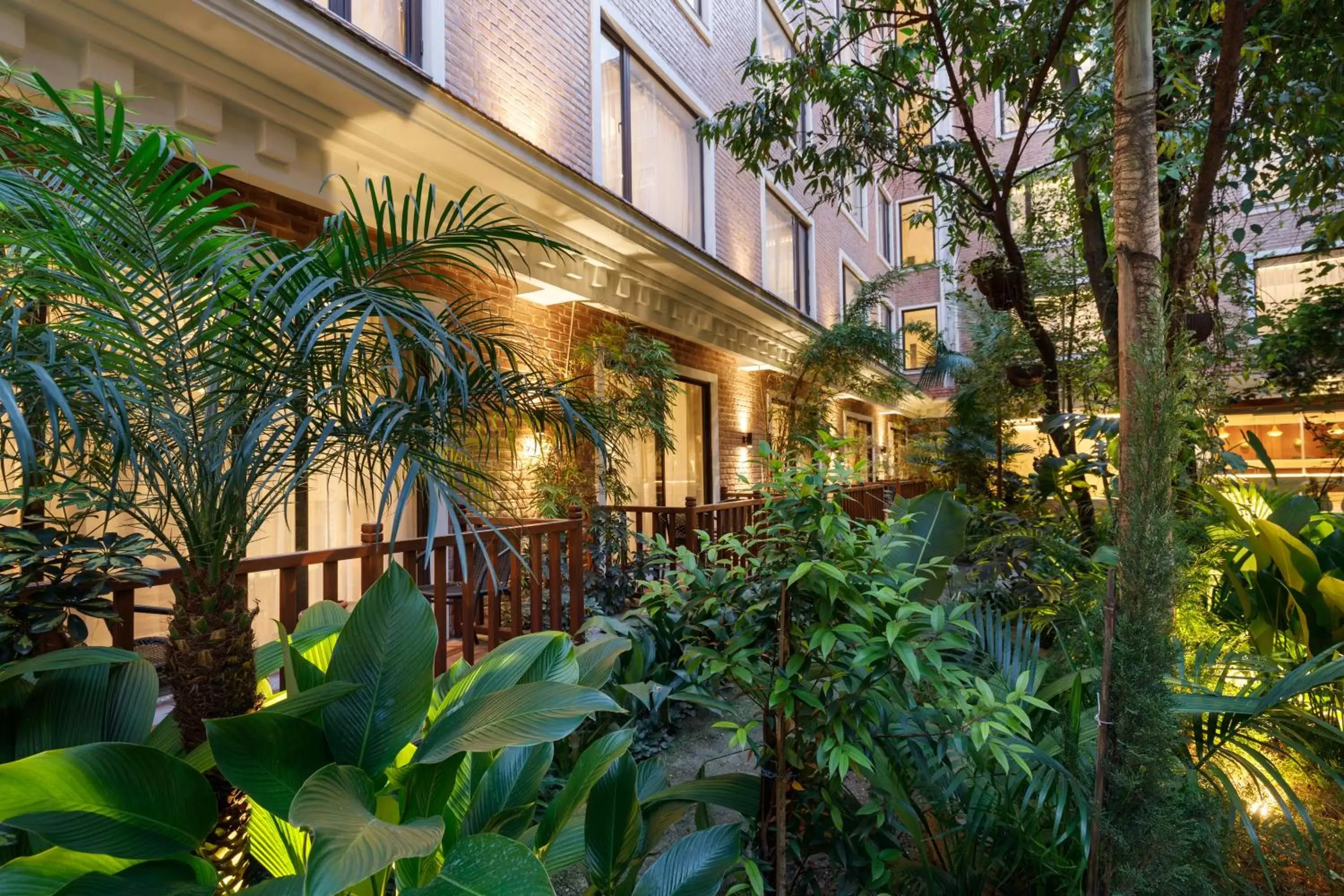 Property building in Hotel Thrive, A Tropical Courtyard Property building in Hotel Thrive, A Tropical Courtyard