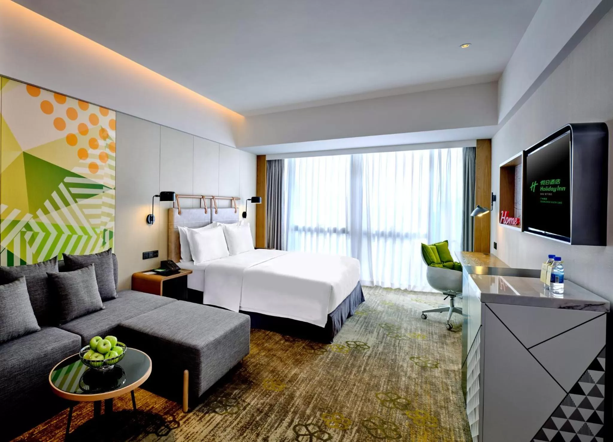 Photo of the whole room, Bed in Holiday Inn Guangzhou South Lake-an lHG Hotel