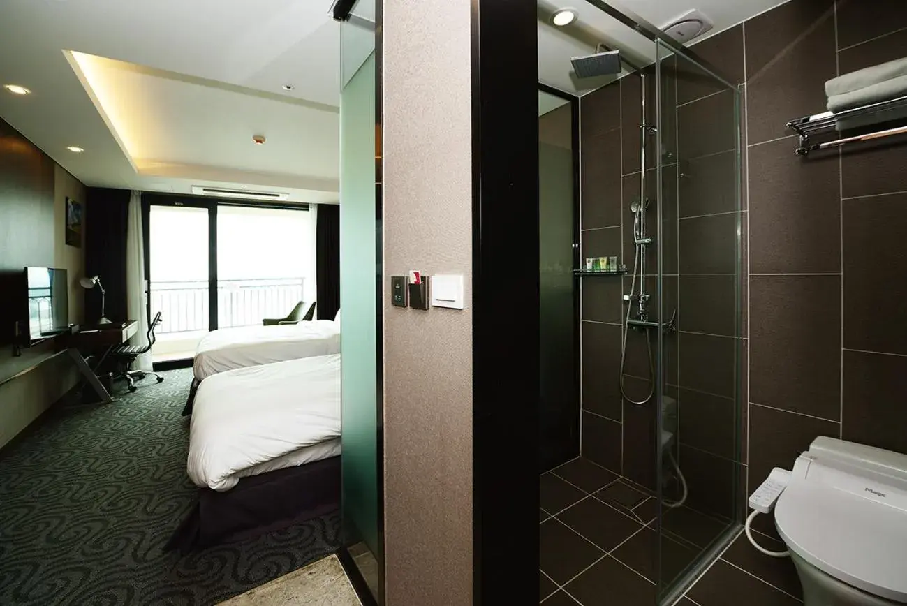 Bathroom in Ramada Gangwon Sokcho