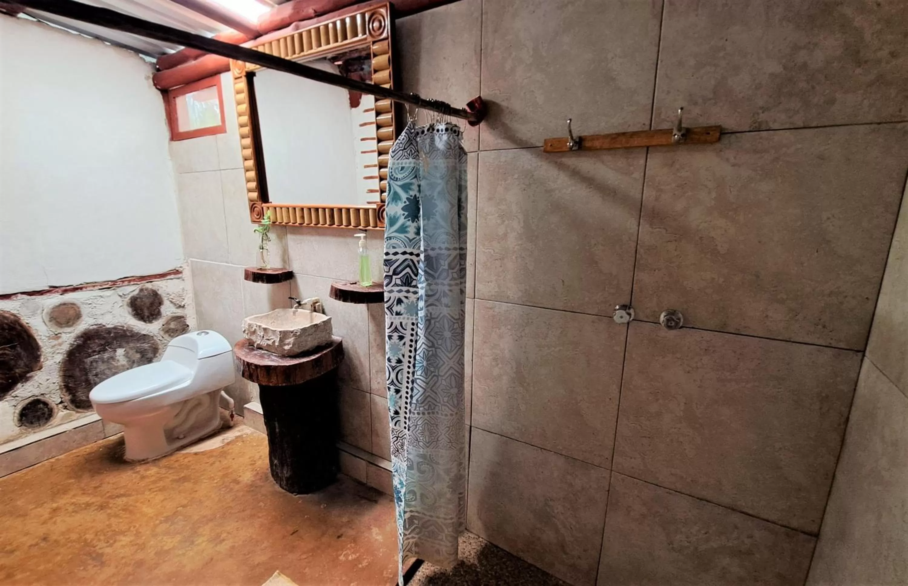 Property building in Cayuco Maya