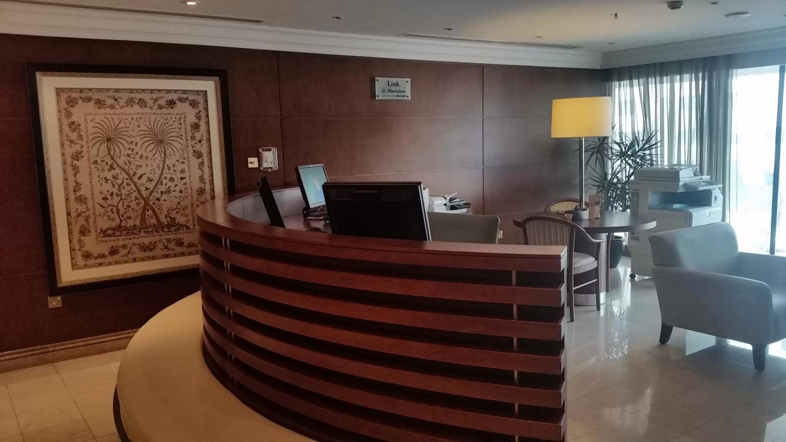 Business facilities in Sheraton Khalidiya Hotel