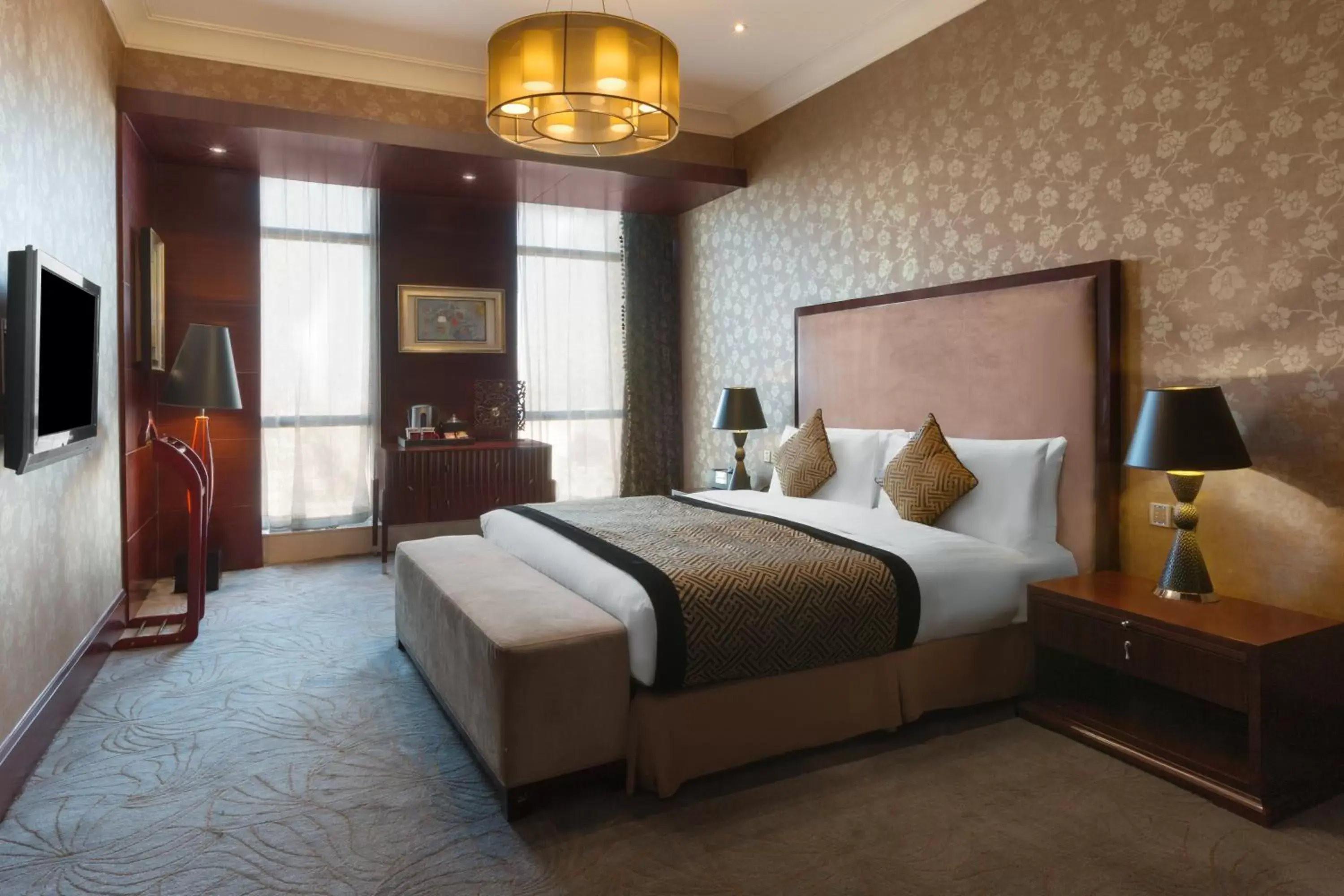Photo of the whole room, Bed in Crowne Plaza Beijing Zhongguancun, an IHG Hotel