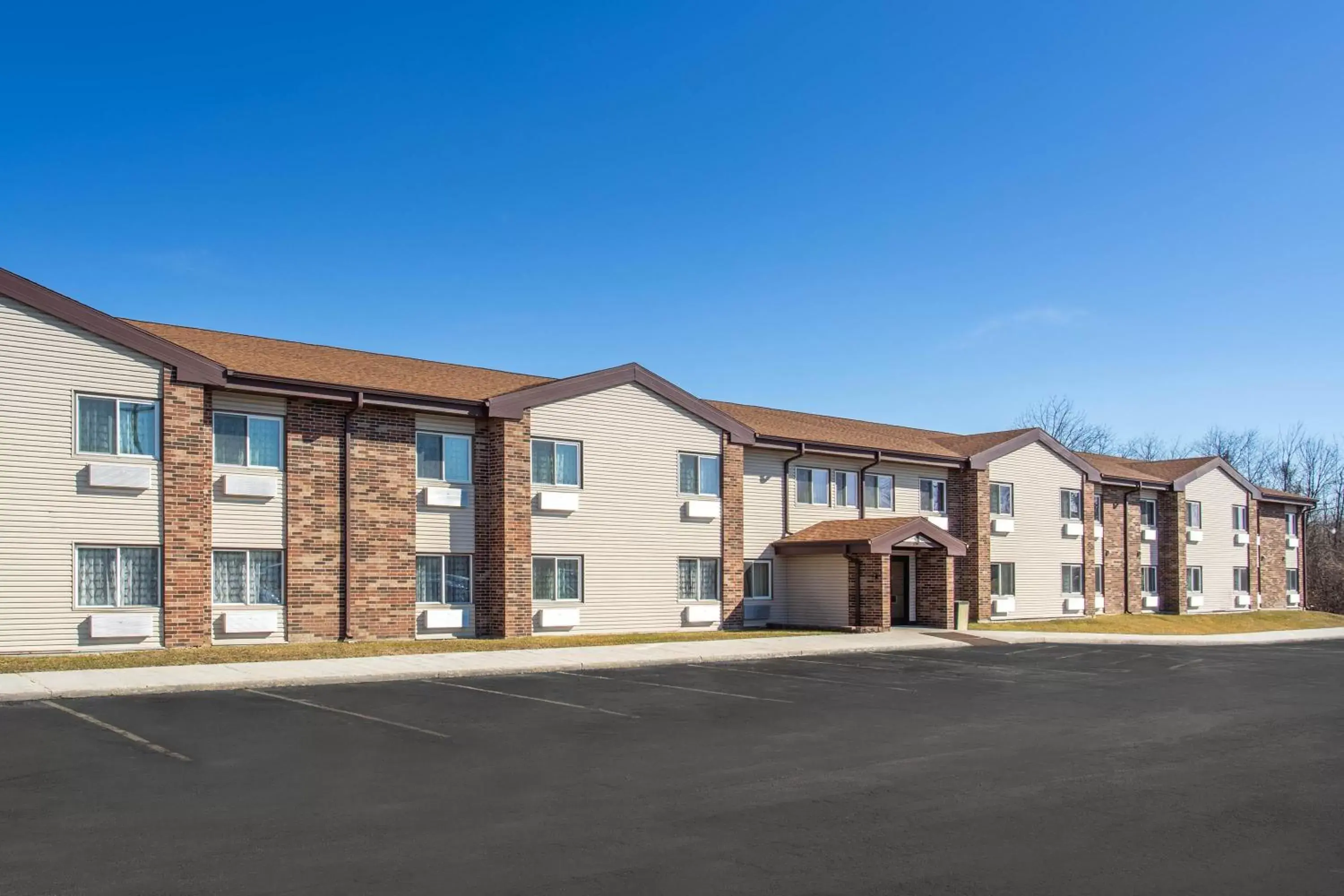 Property building in Baymont by Wyndham Joliet Property building in Baymont by Wyndham Joliet