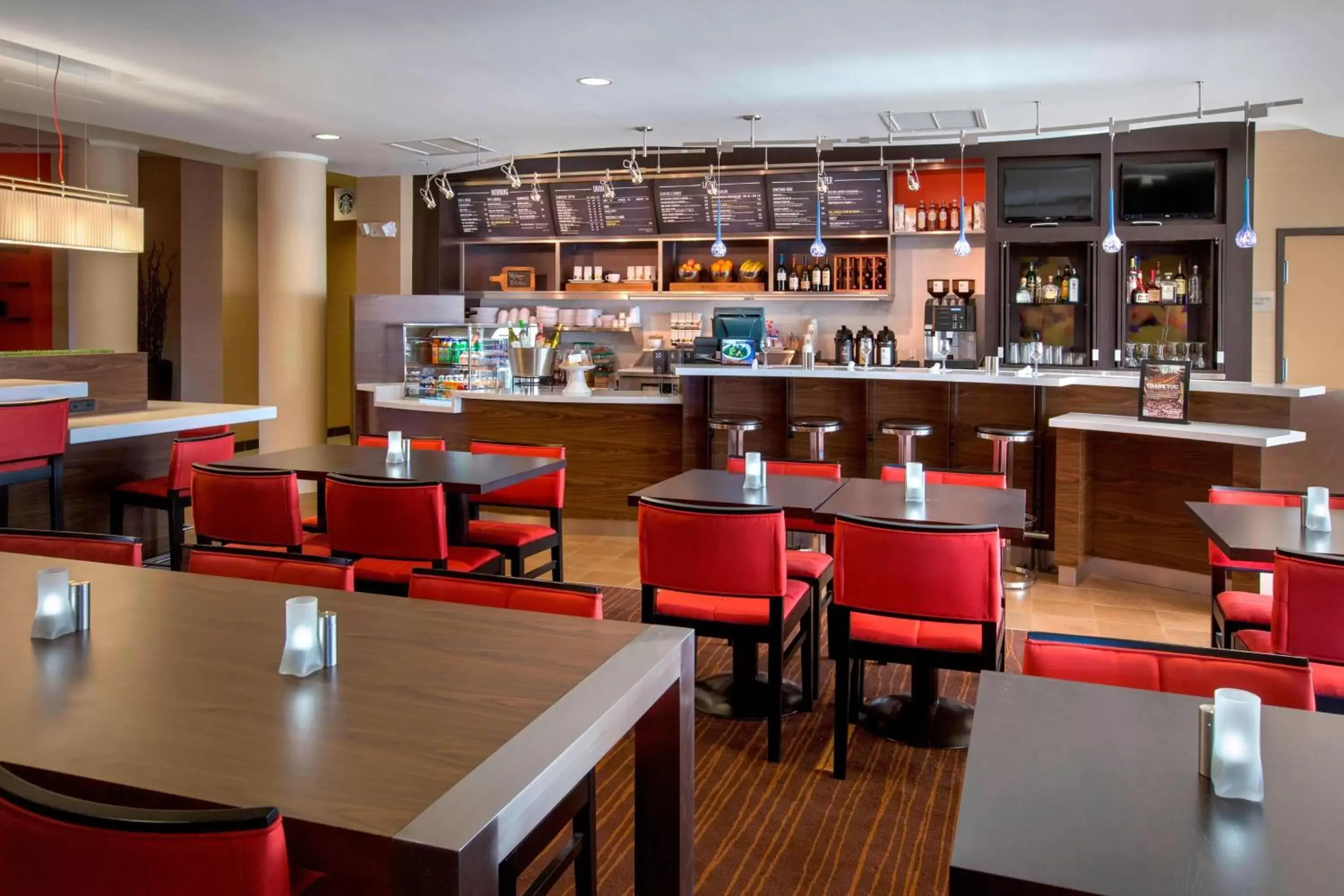 Restaurant/Places to Eat in Courtyard by Marriott Paramus