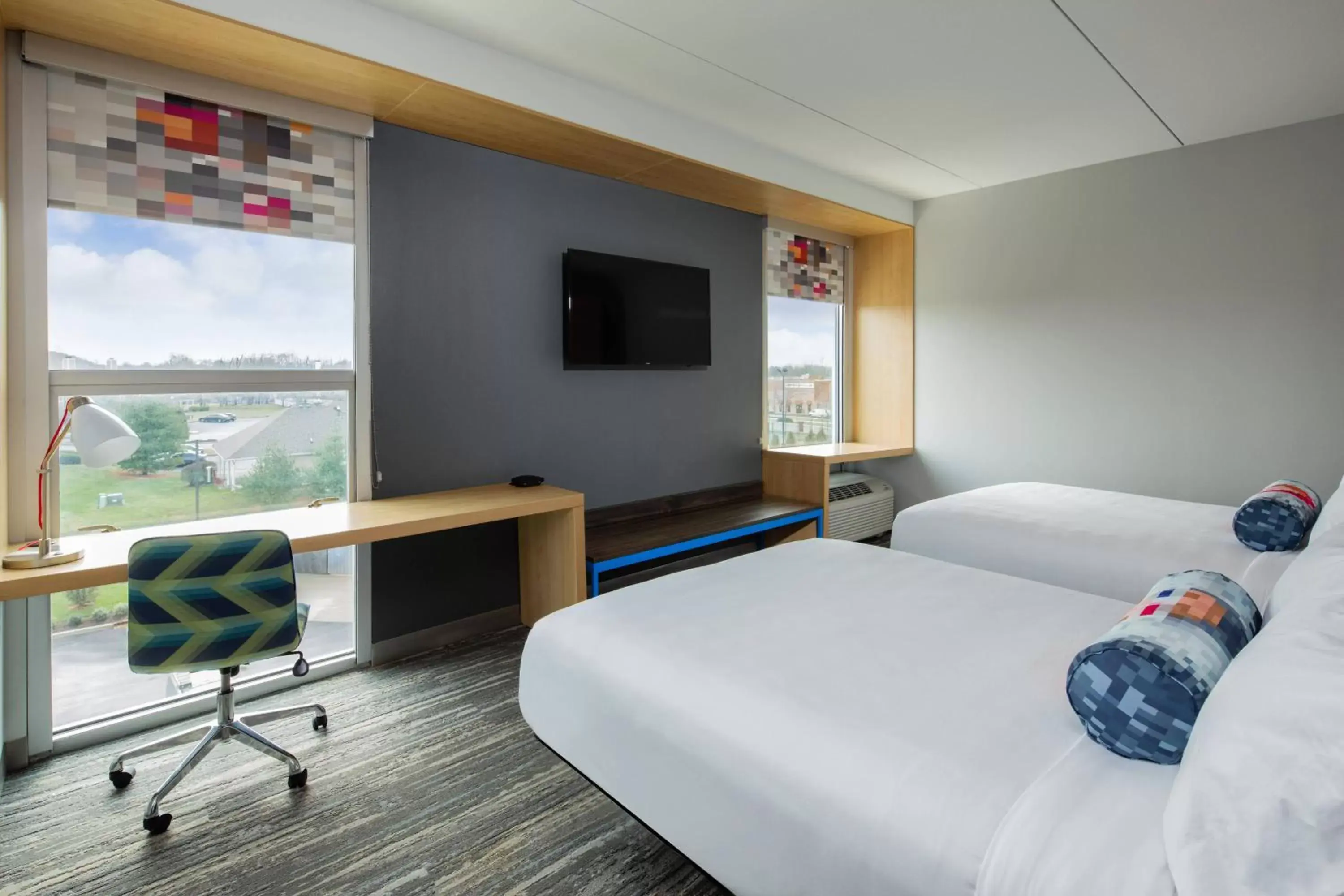 Photo of the whole room in Aloft Louisville East