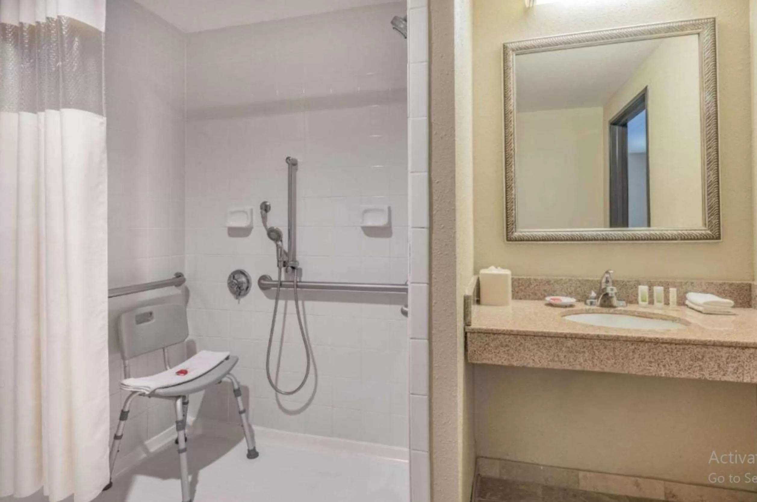 Bathroom in Quality Inn & Suites Roanoke - Fort Worth North