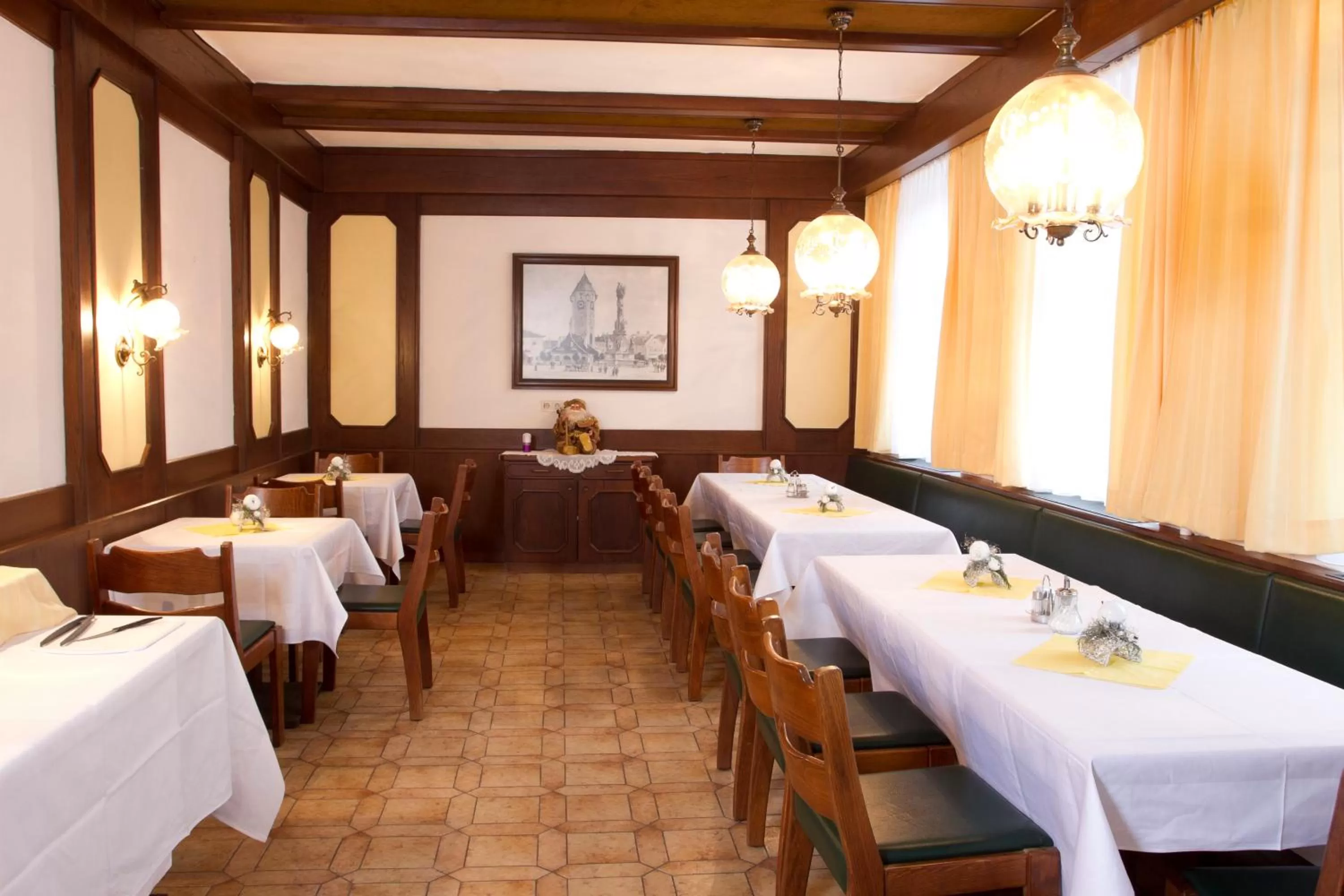 Restaurant/places to eat in Hotel zur Sonne