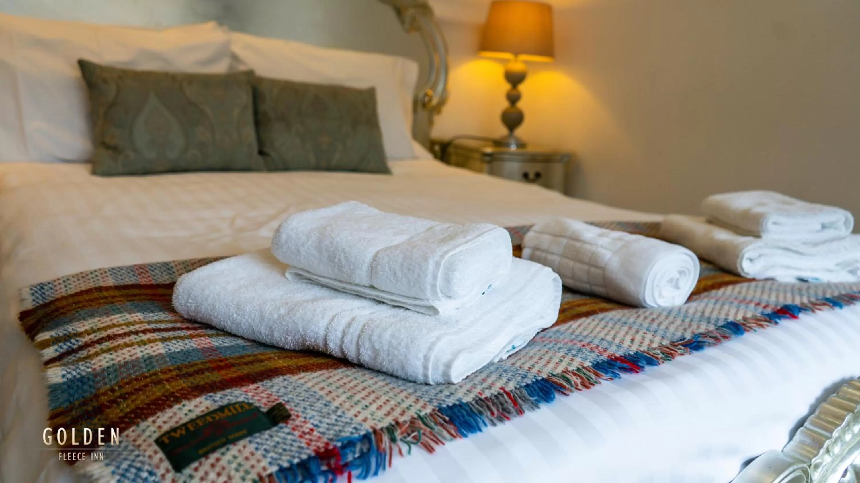 Bed in The Golden Fleece Inn