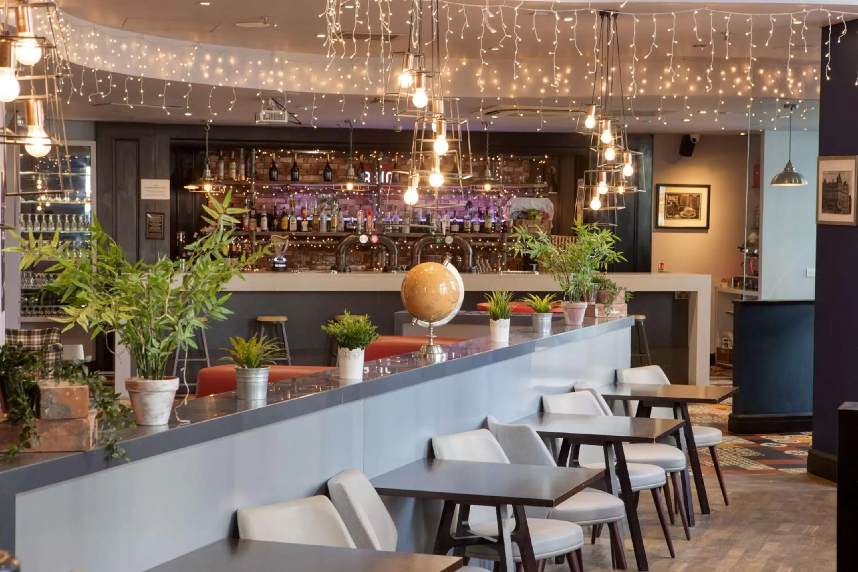 Restaurant/places to eat, Lounge/Bar in Hilton Nottingham Hotel