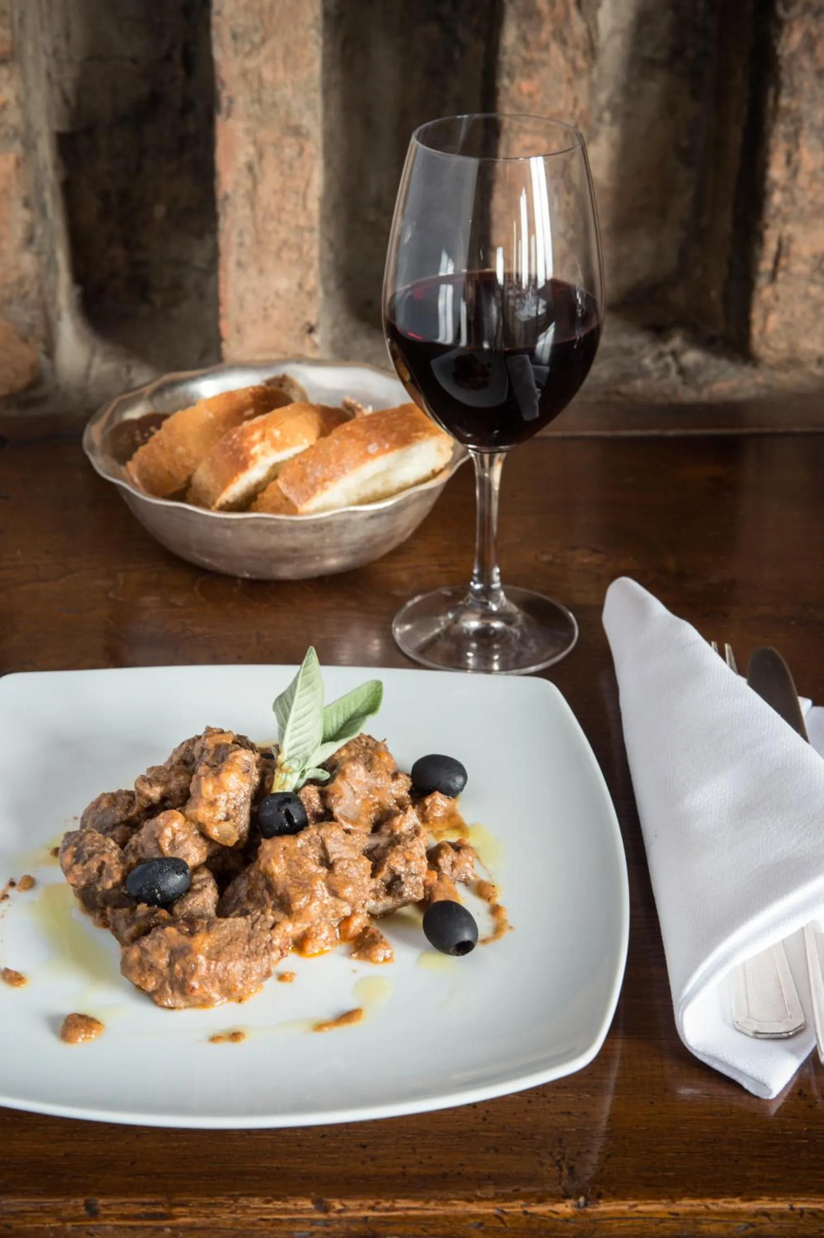 Food and drinks in Hotel La Cisterna