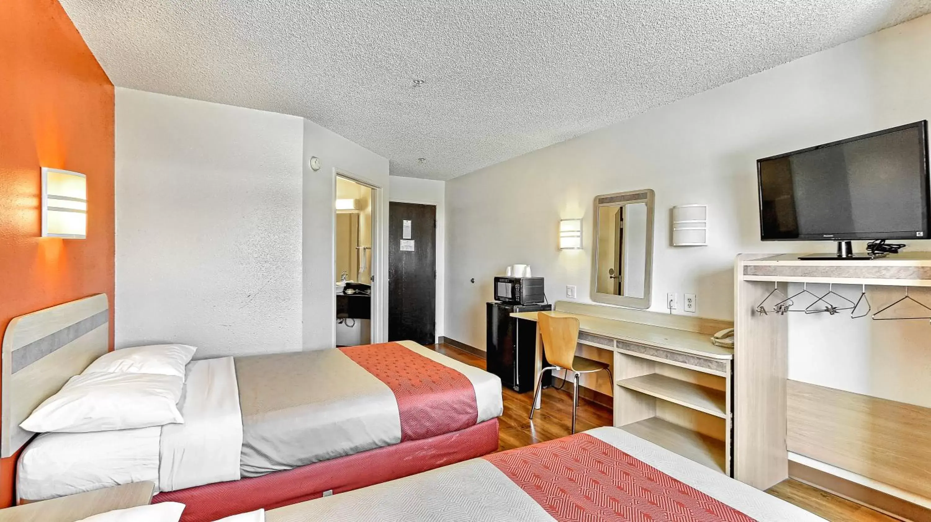 Bedroom, Bed in Motel 6-Killeen, TX