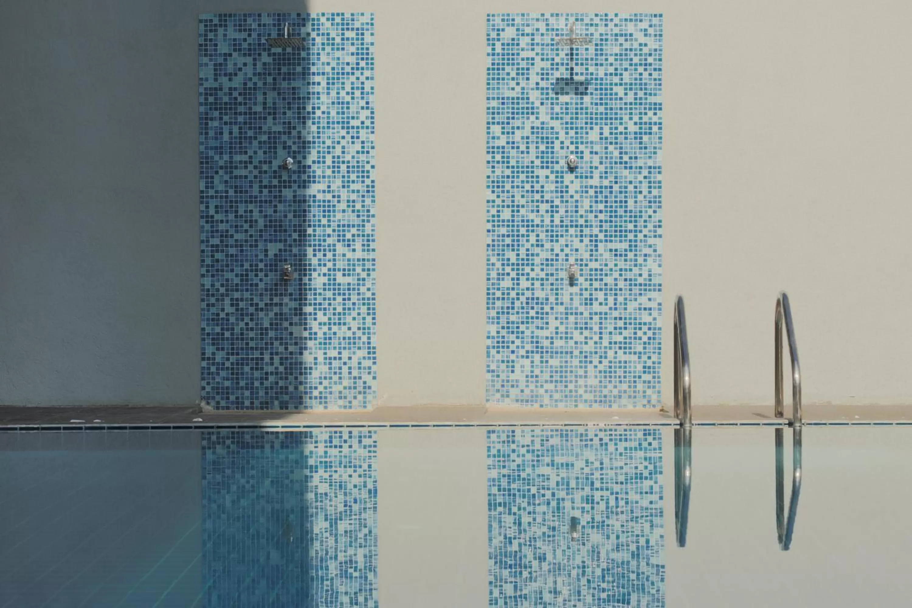 Swimming pool in The Seascape