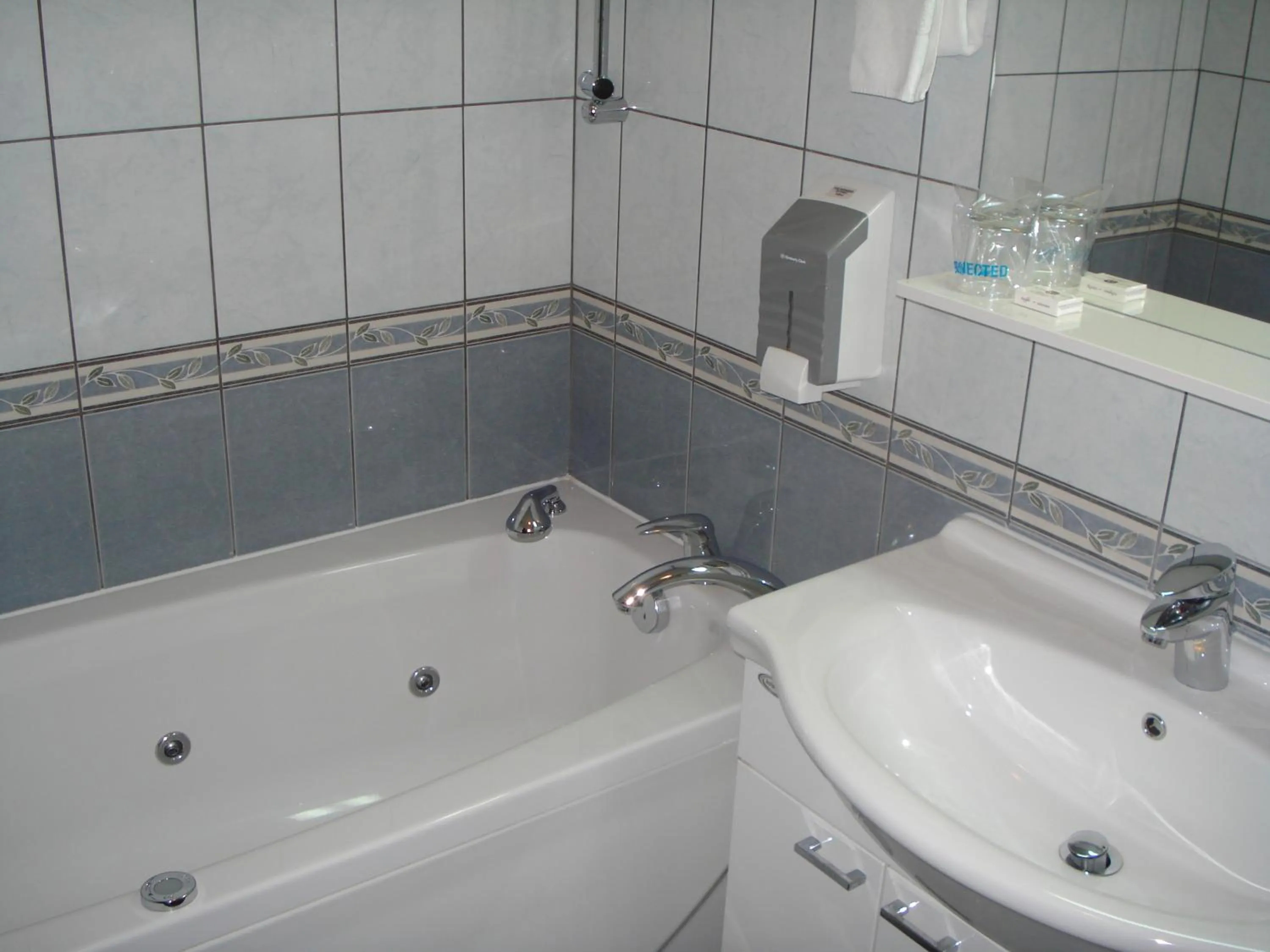 Bathroom in Hotel Grand