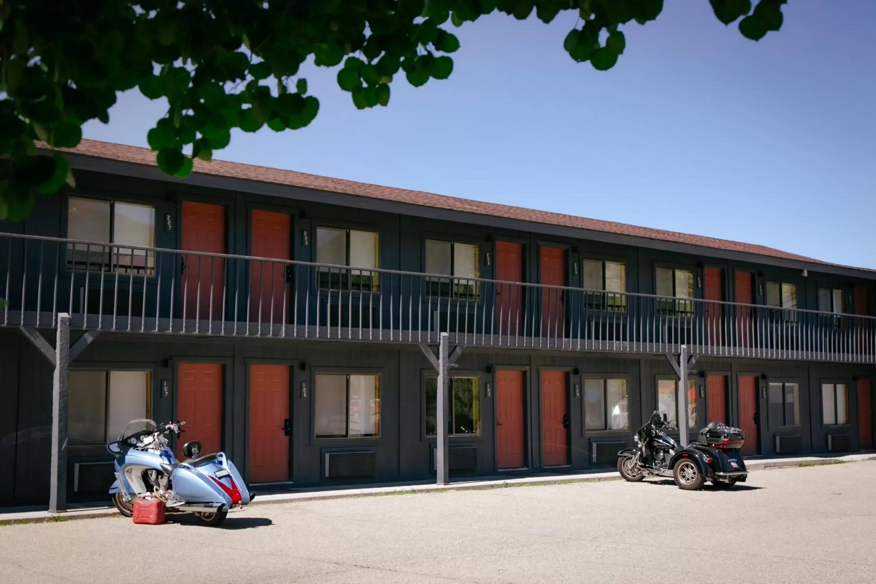 Property building in LOGE Wolf Creek Property building in LOGE Wolf Creek