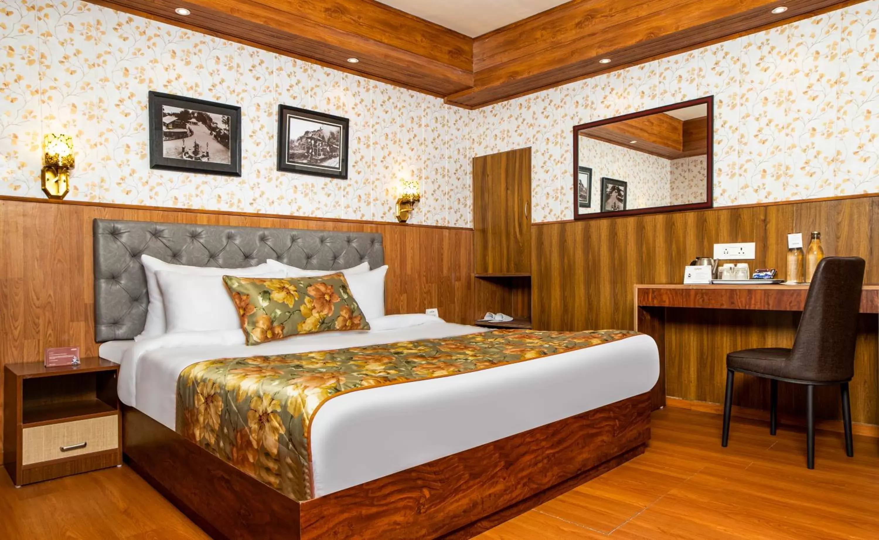 Deluxe Room in Summit Oakden Resort & Spa Mall Road Deluxe Room in Summit Oakden Resort & Spa Mall Road