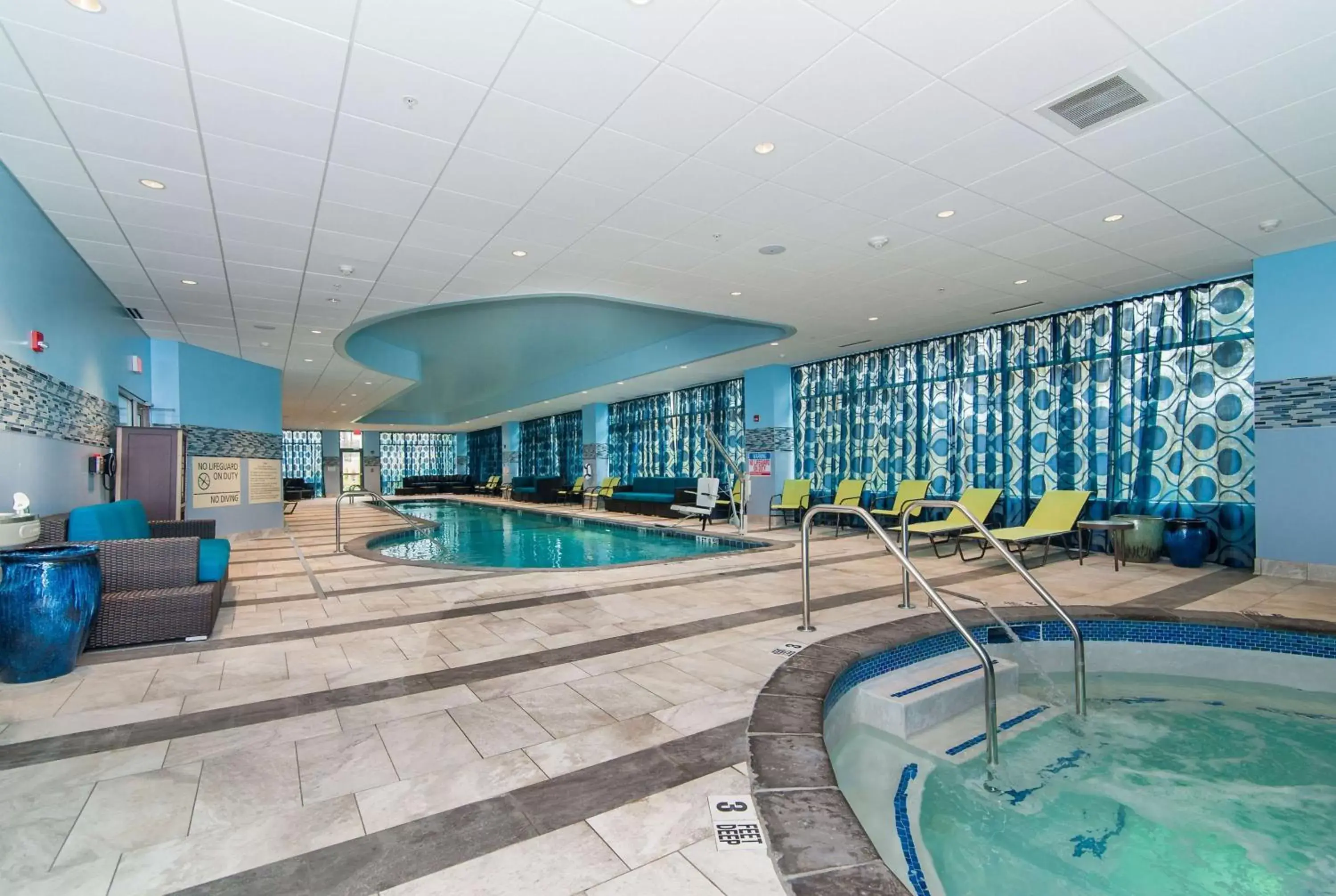 Pool view in Hampton Inn Norwich Pool view in Hampton Inn Norwich