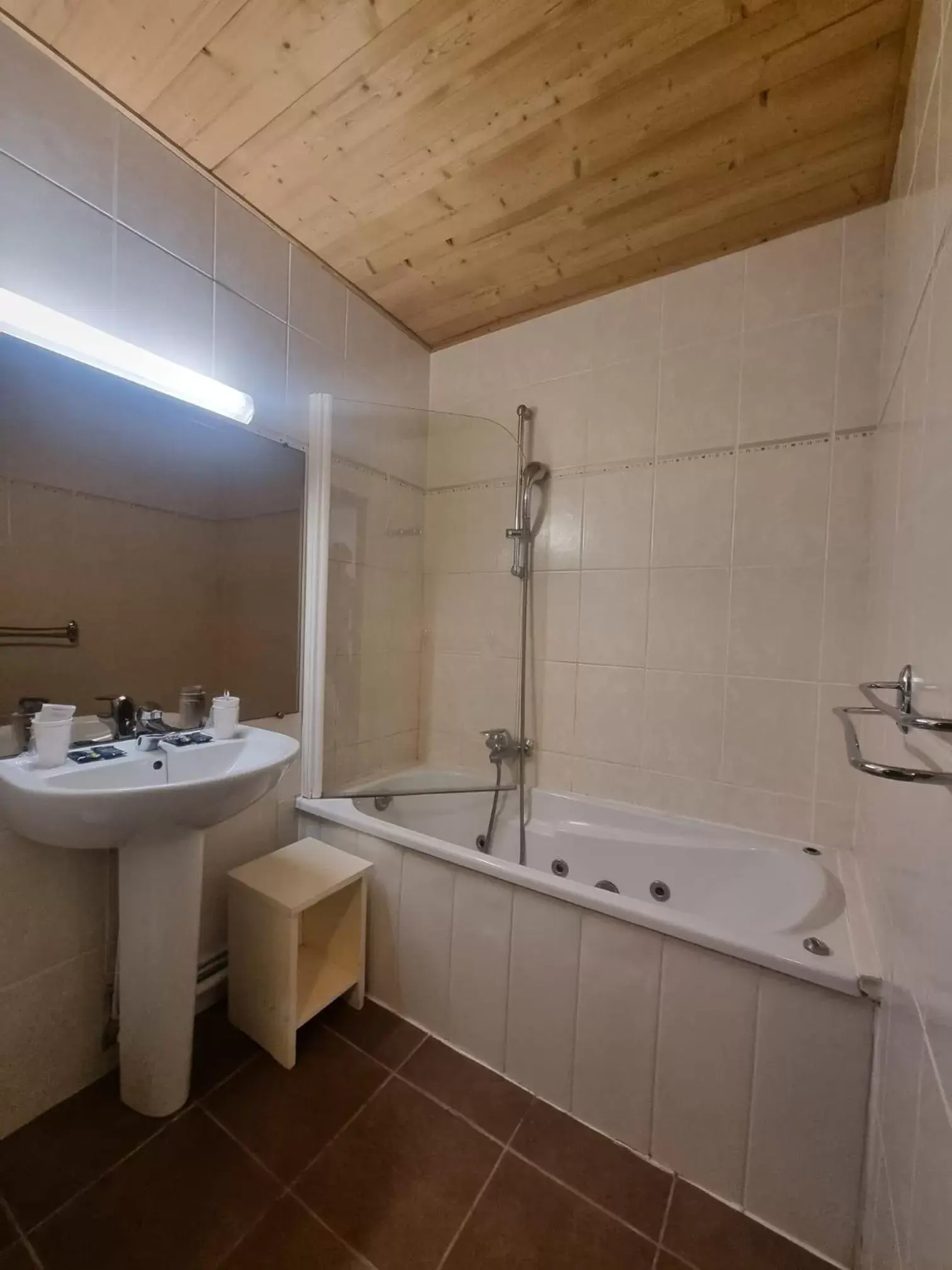 Bathroom in Hotel Le Cairn