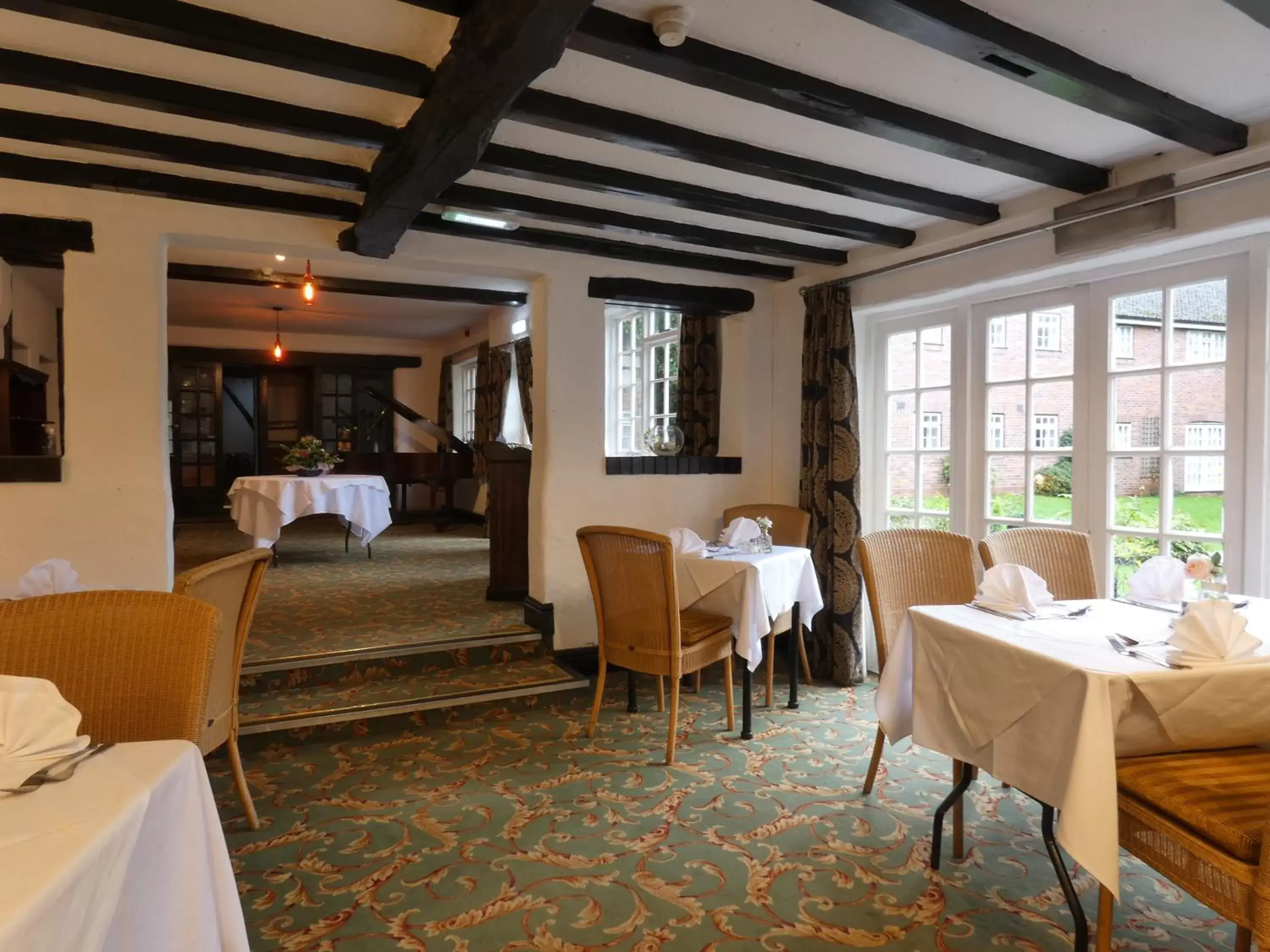 Restaurant/Places to Eat in Brook Marston Farm Hotel