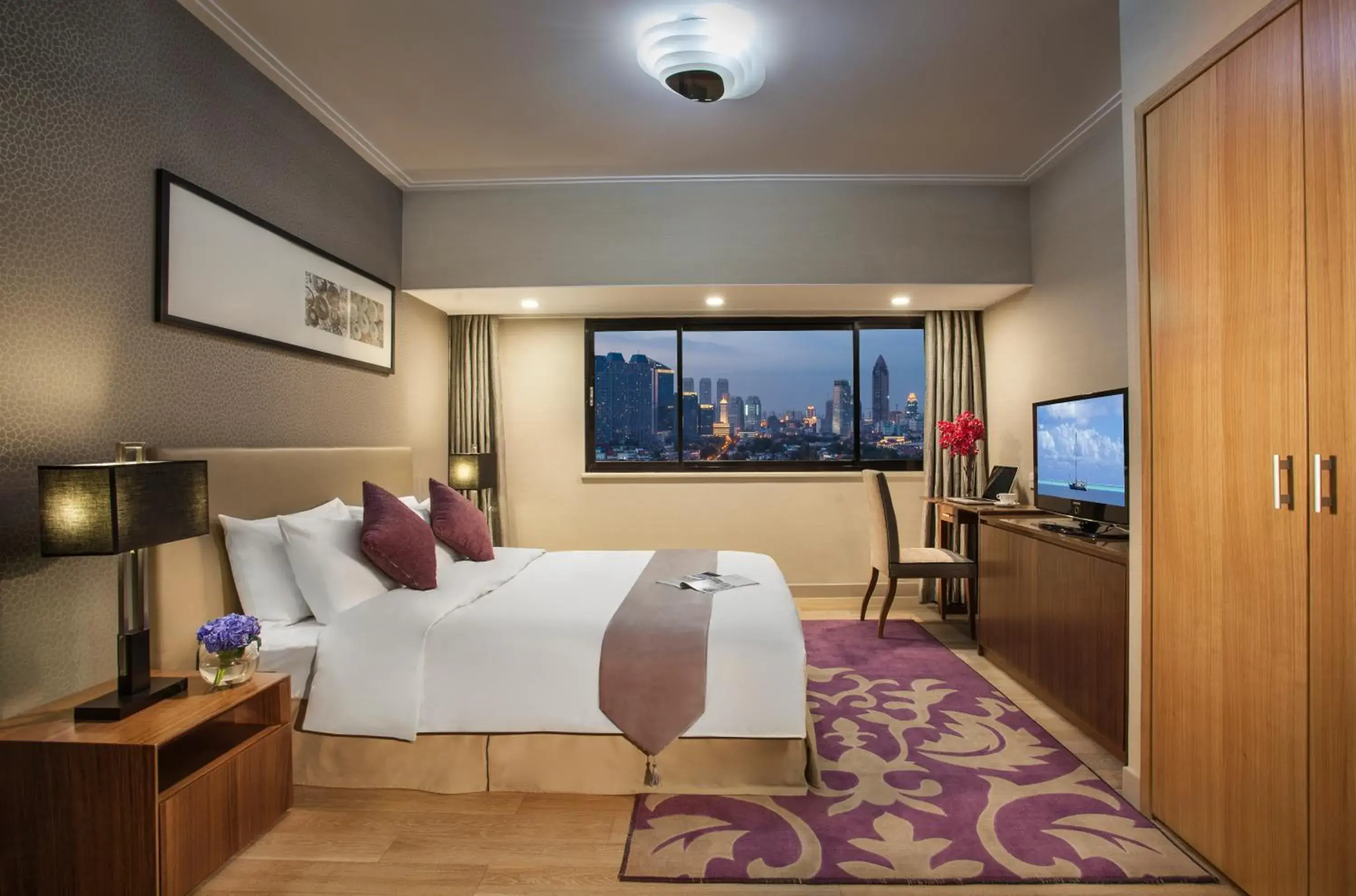 Bed in Somerset Olympic Tower Tianjin