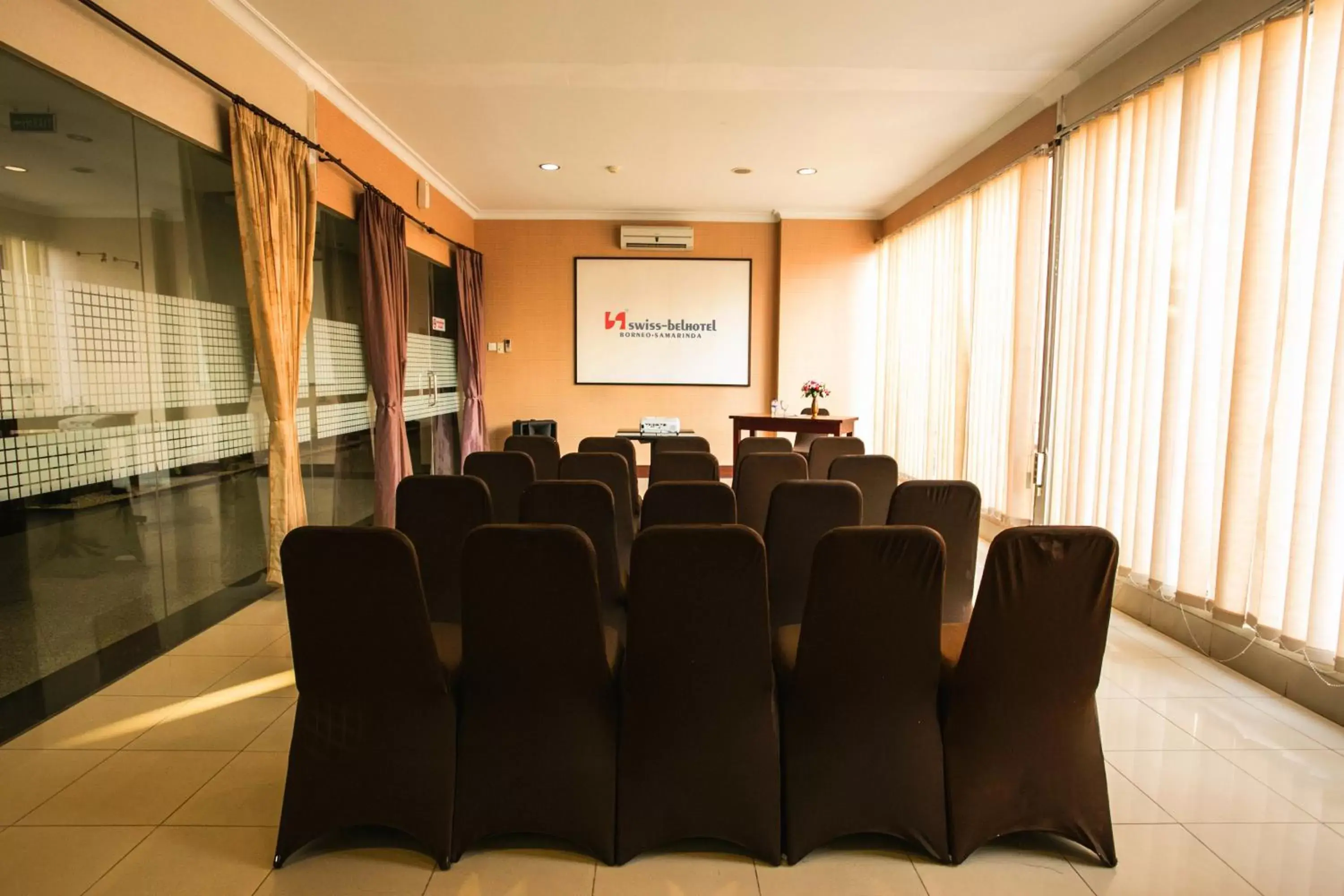 Meeting/conference room in Swiss-Belhotel Borneo Samarinda