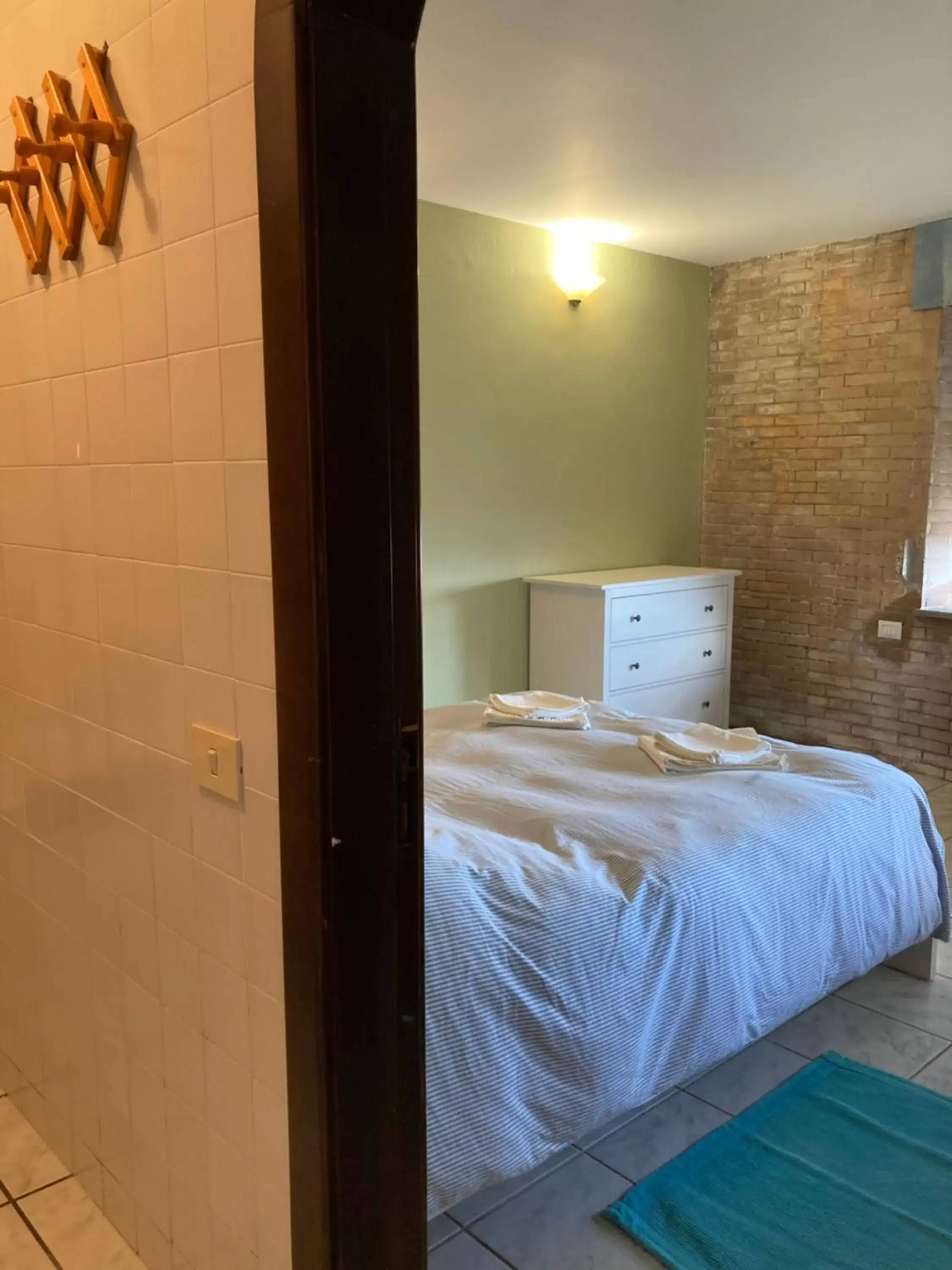 Bathroom, Bed in Aci Brezza di Mare
