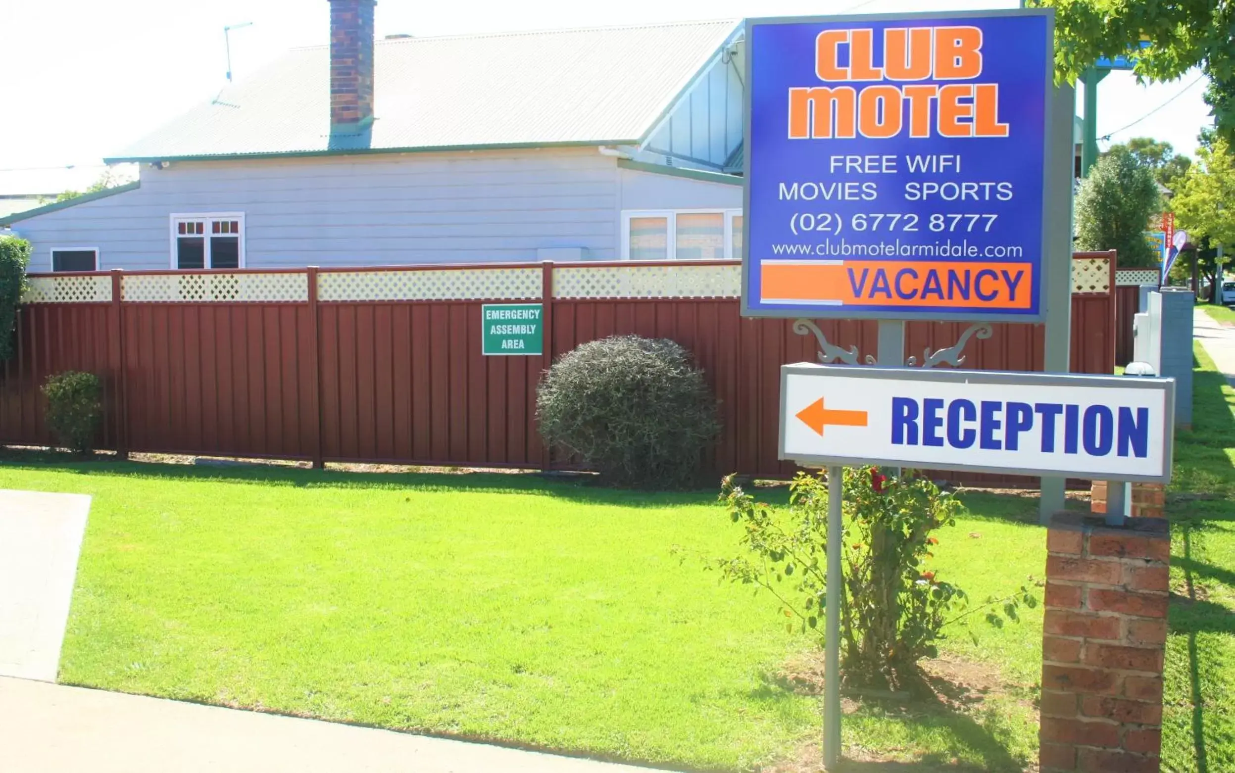 Street view, Property Building in Club Motel Armidale