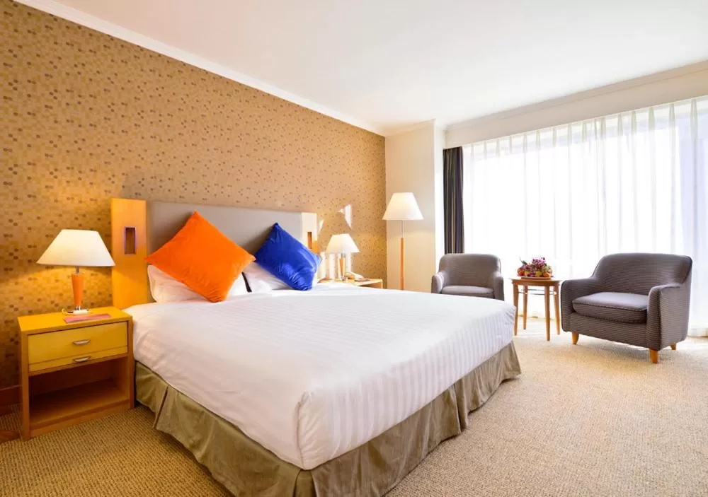 Property building, Bed in Beijing XinQiao Hotel