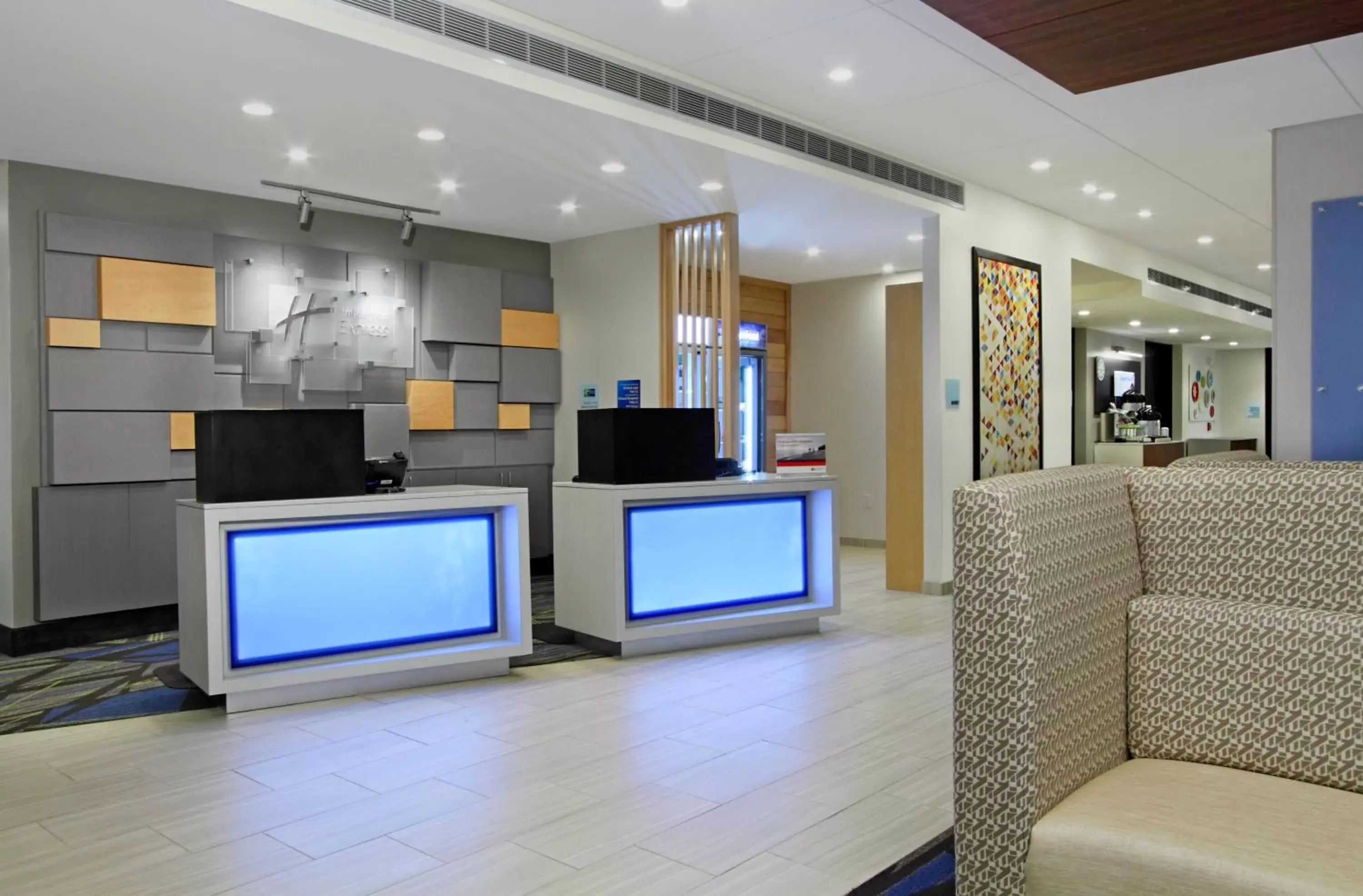 Property building, Lobby/Reception in Holiday Inn Express Jasper, an IHG Hotel