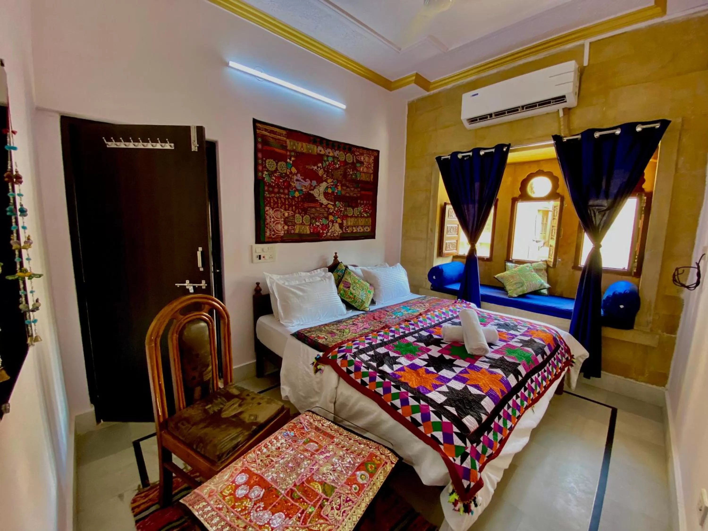 Bed in Hotel Murad Haveli