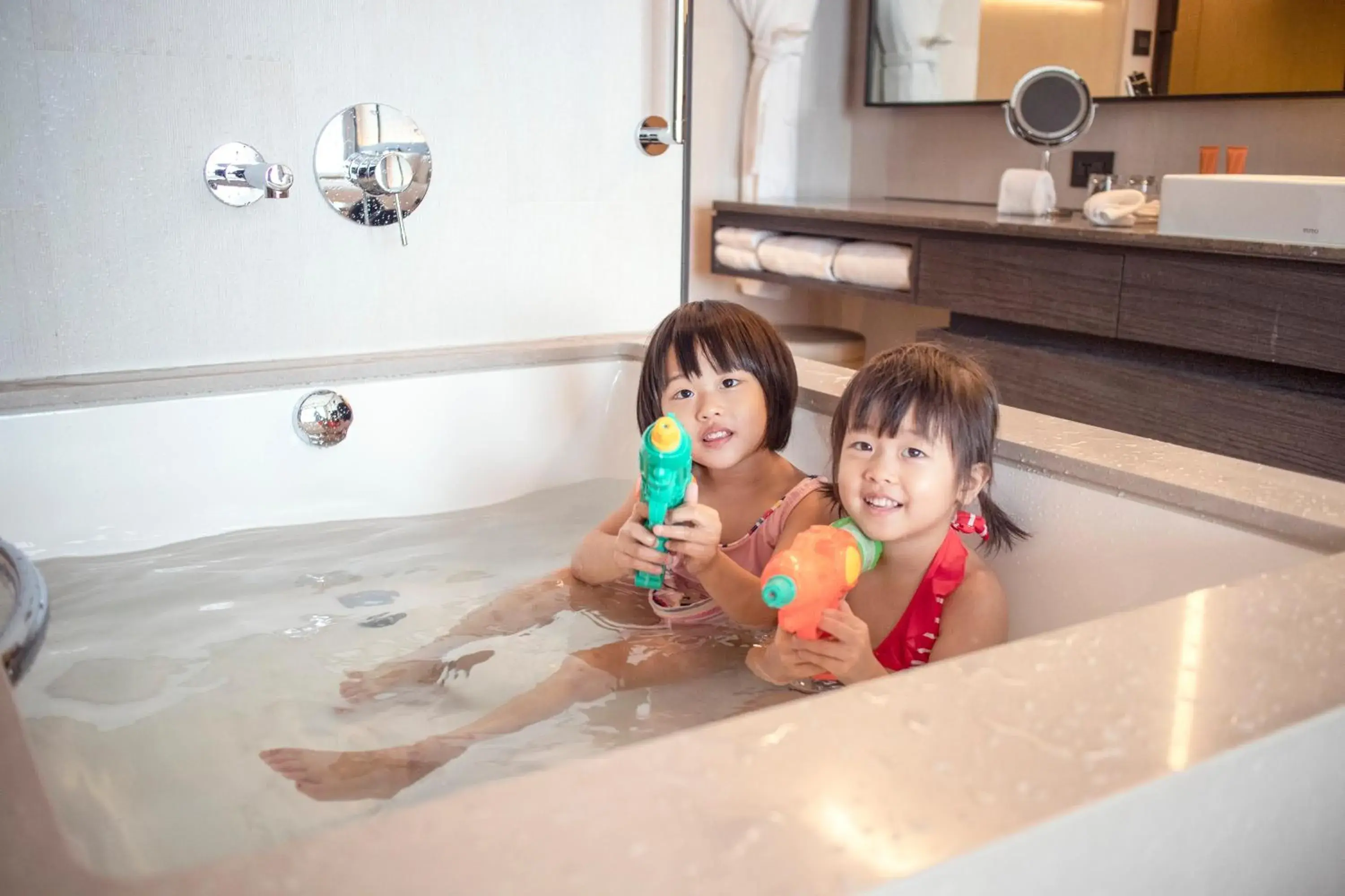 Shower, Family in Crowne Plaza Tainan, an IHG Hotel