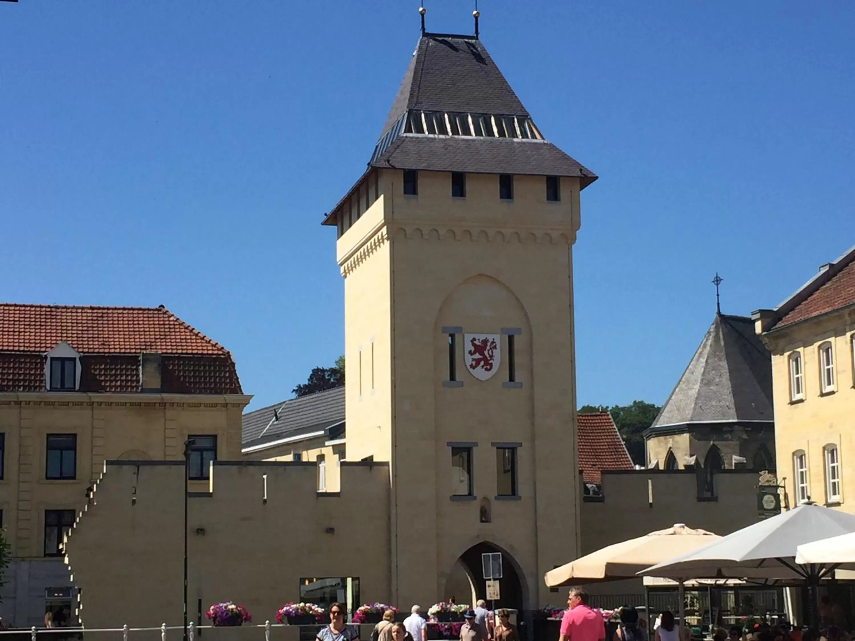 Nearby landmark in Hotel Atlanta