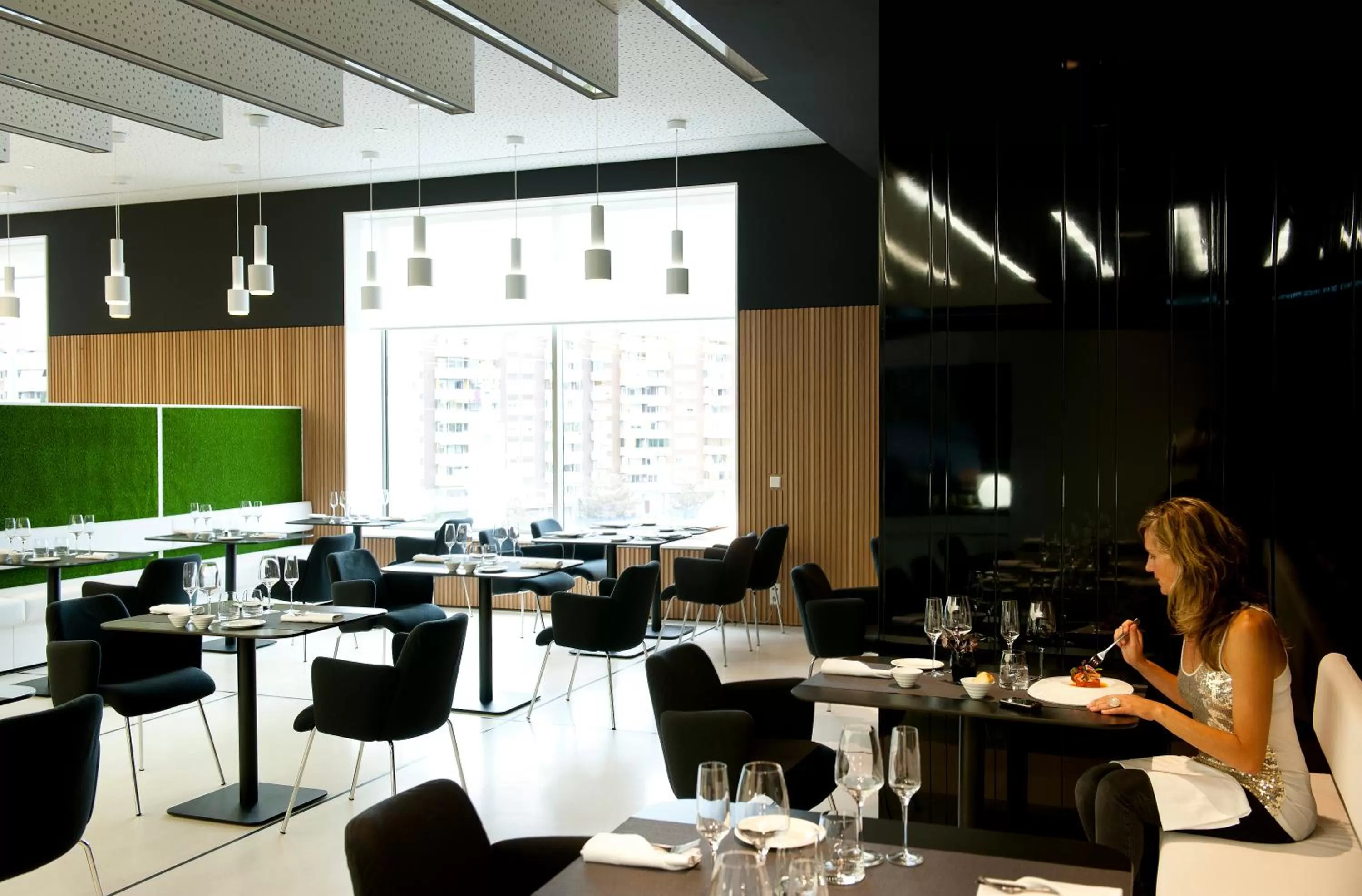 Restaurant/places to eat in Barceló Sants