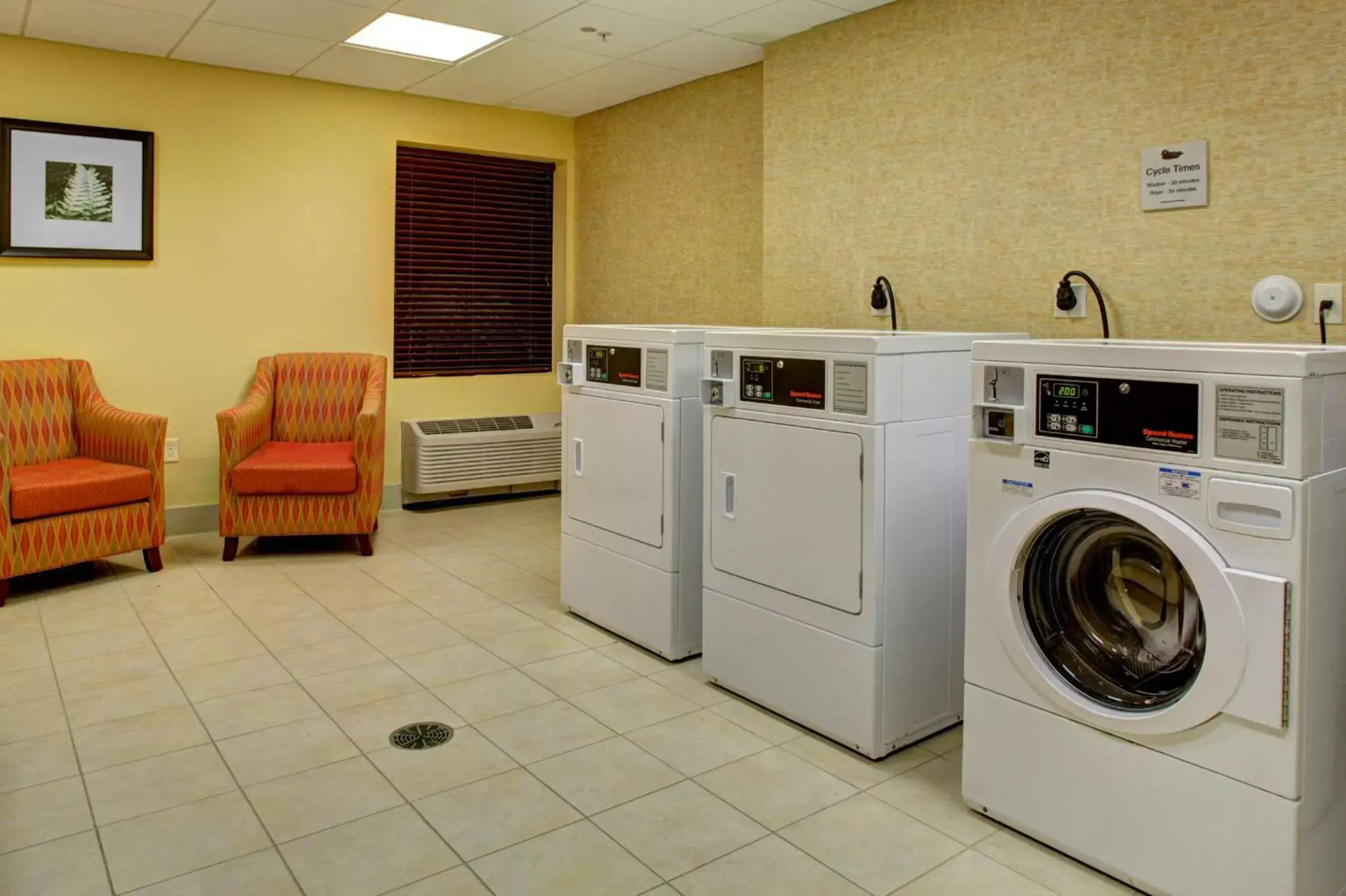 Property building, Kitchen/Kitchenette in Homewood Suites by Hilton West Palm Beach