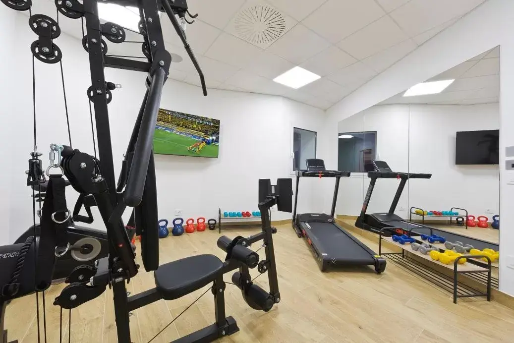 Fitness centre/facilities, Fitness Center/Facilities in Vip's Motel Luxury Accommodation & Spa