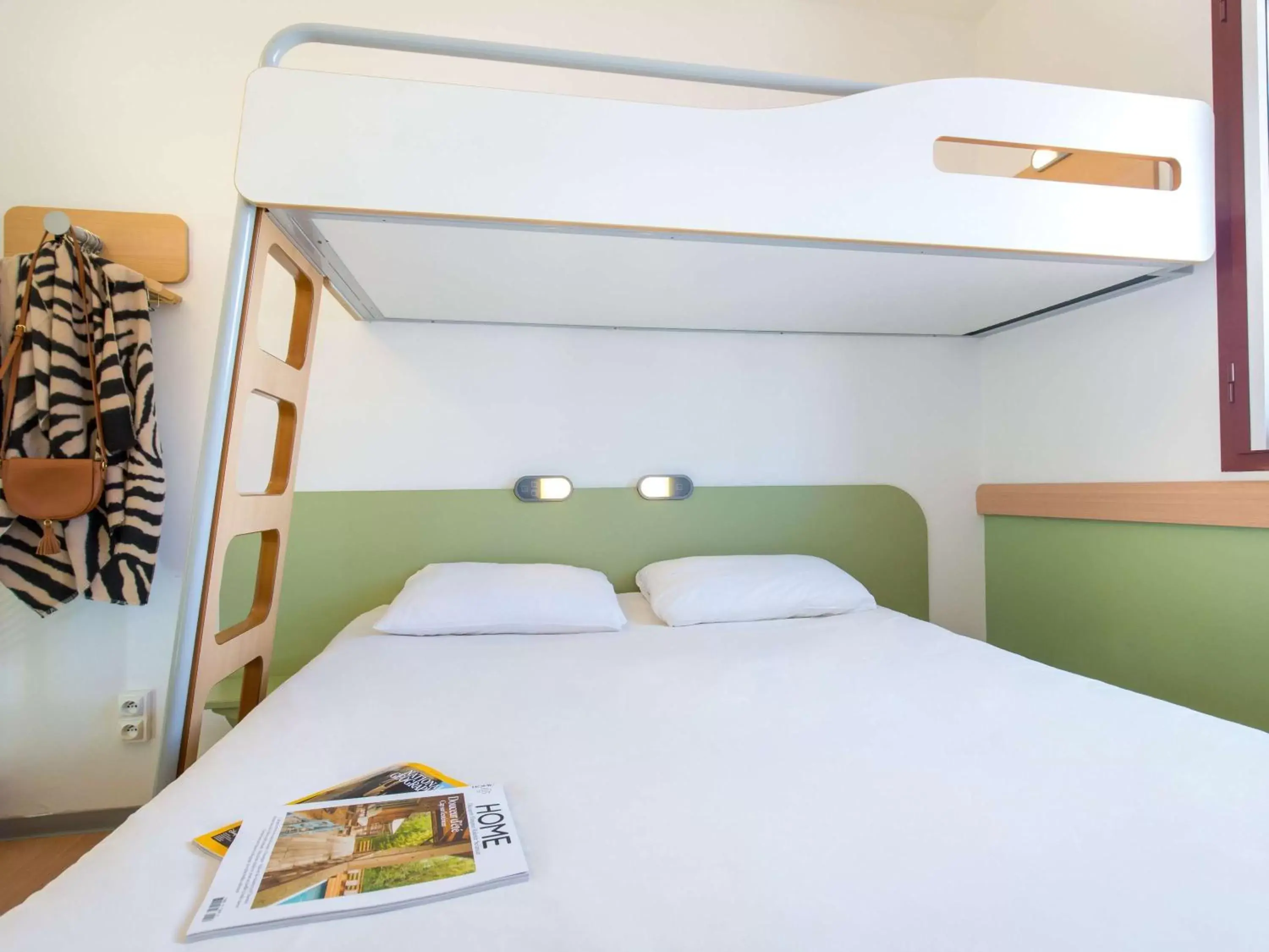 Bedroom, Bed in ibis budget Perpignan Centre