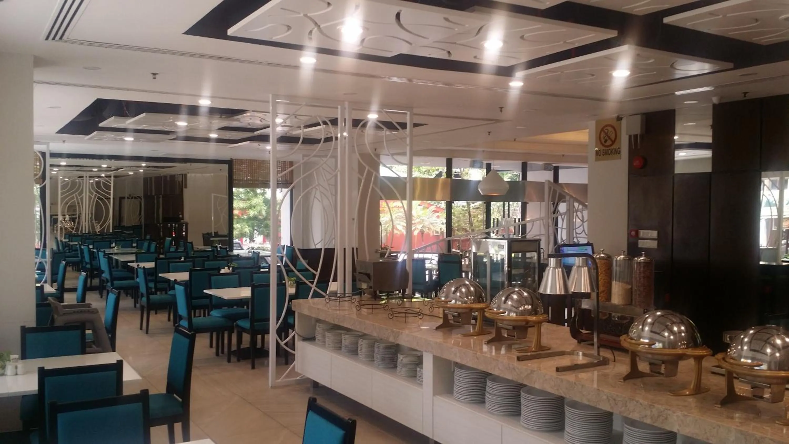 Restaurant/places to eat in Harbour View Hotel