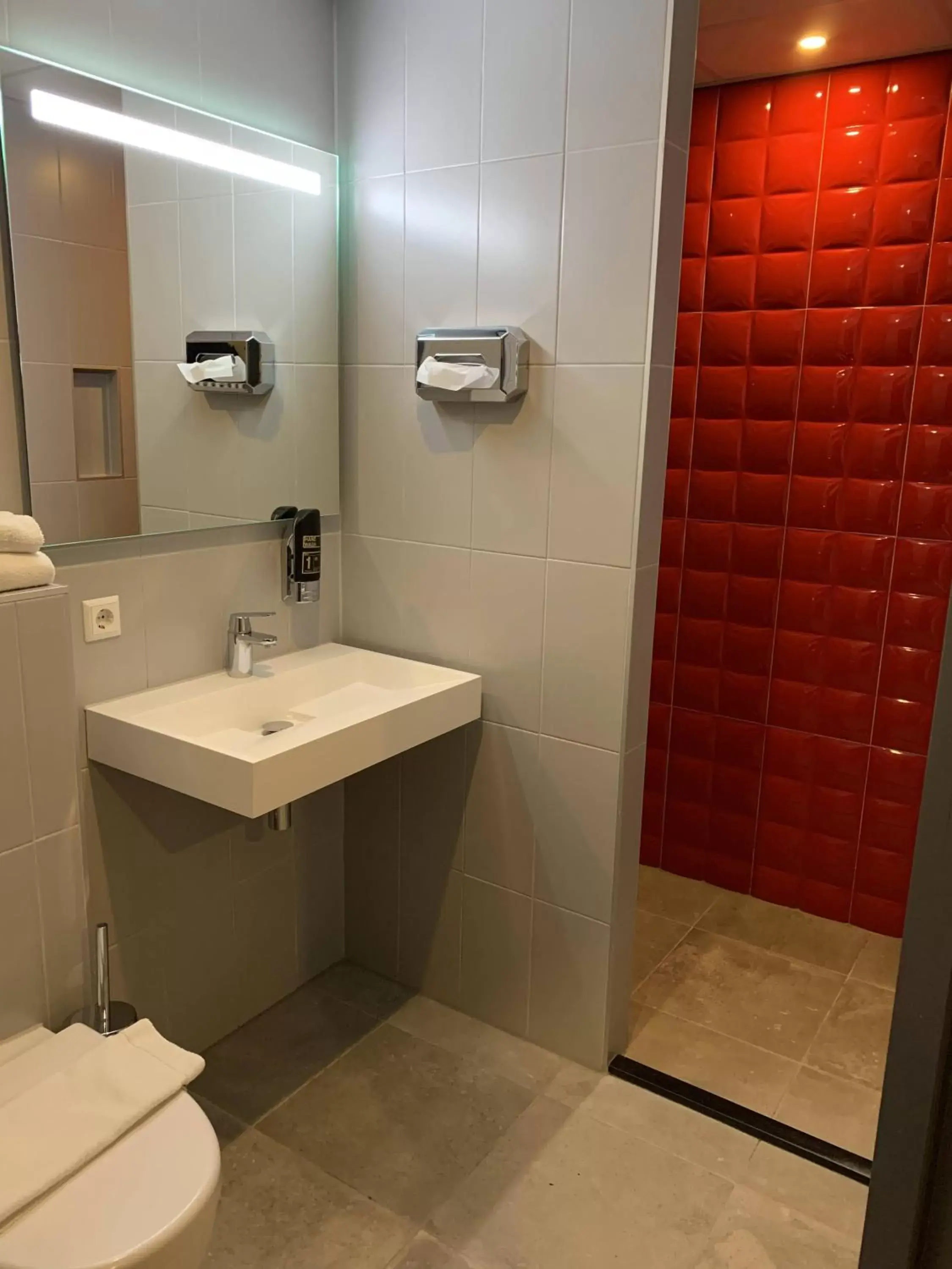 Bathroom in Hotel De Looier