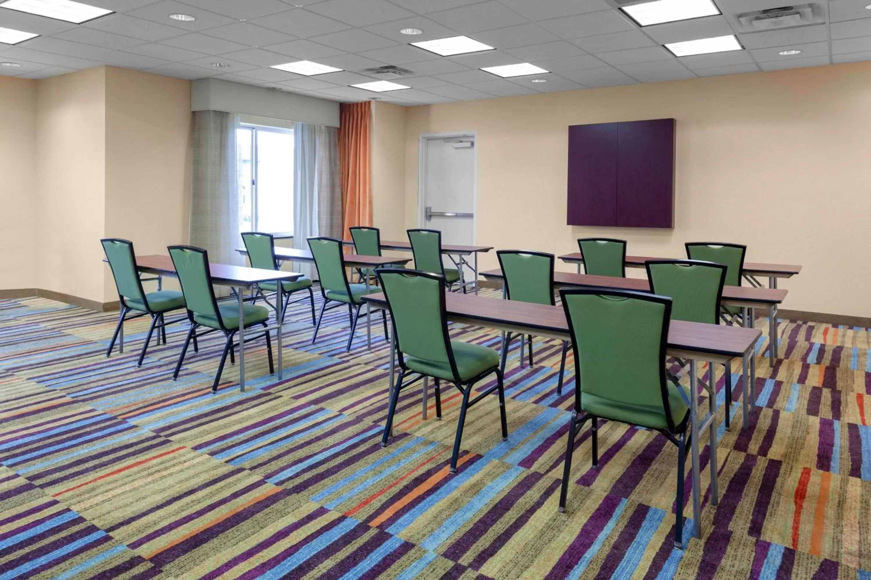 Meeting/conference room in Fairfield Inn and Suites by Marriott Seymour