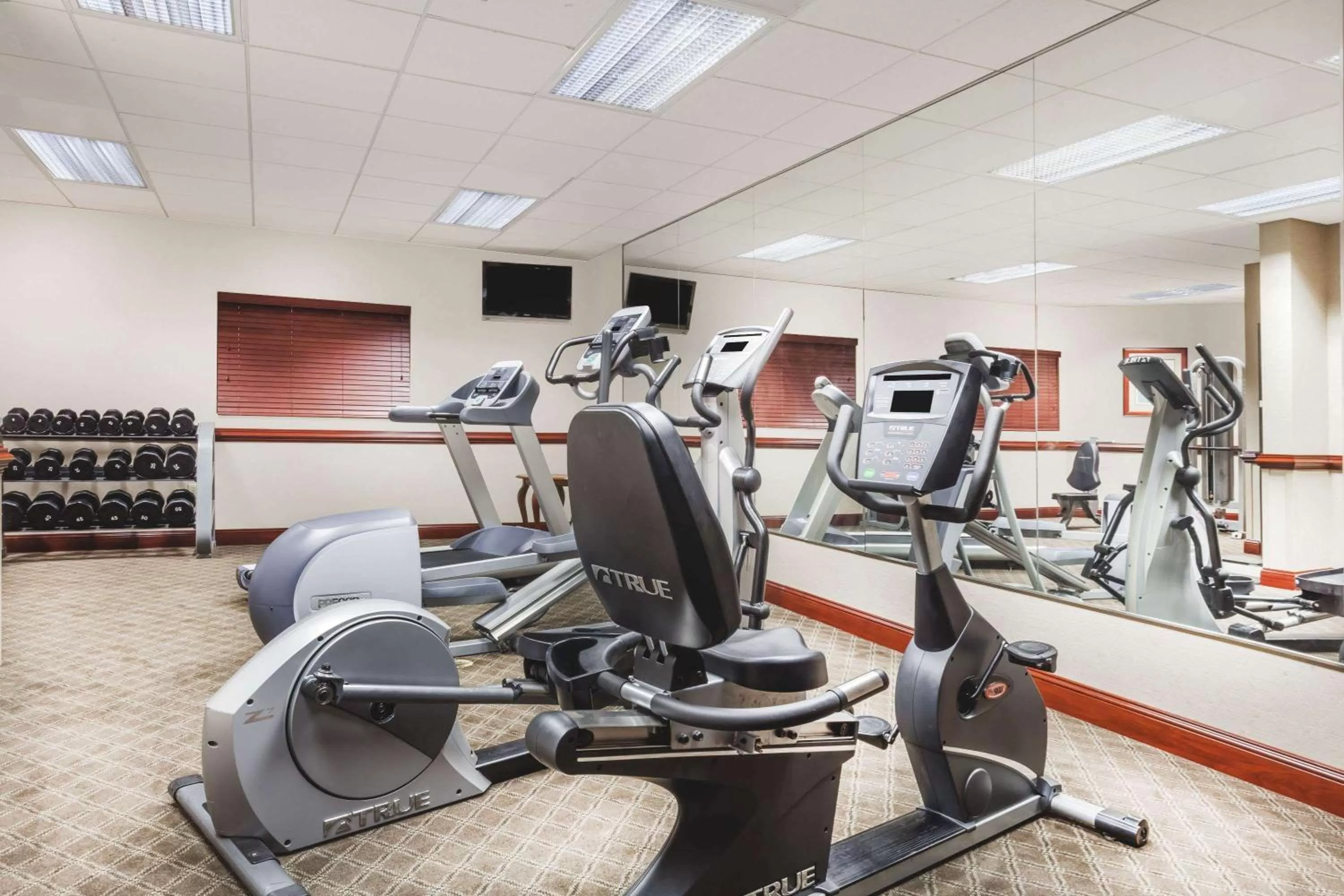 Fitness centre/facilities in Wingate by Wyndham Columbia/Lexington