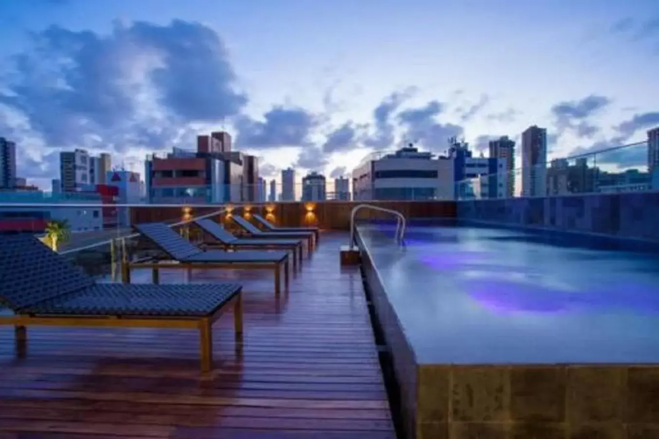 Swimming Pool in Hotel Manaíra