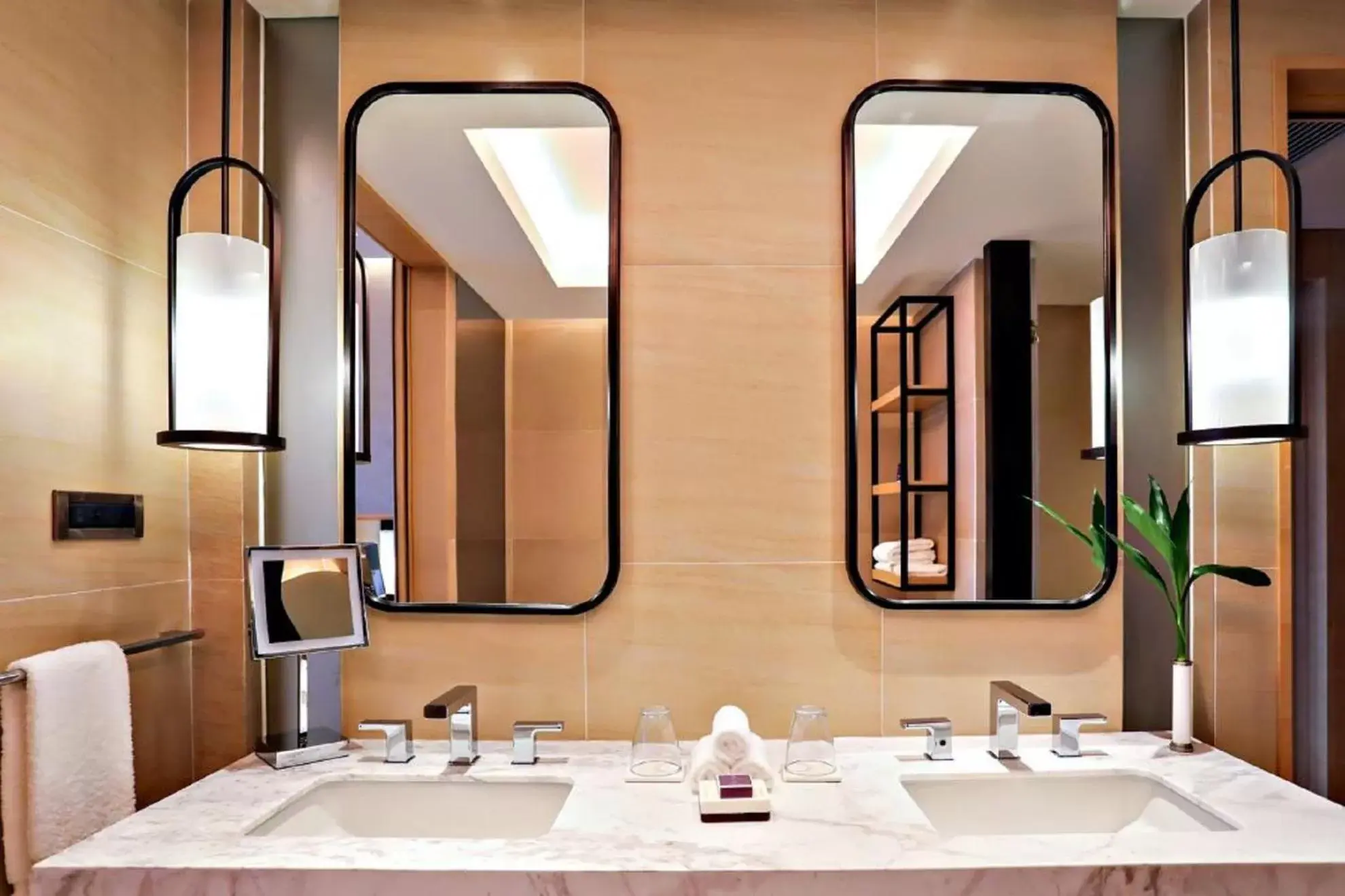 Bathroom in The Ritz-Carlton Sanya, Yalong Bay