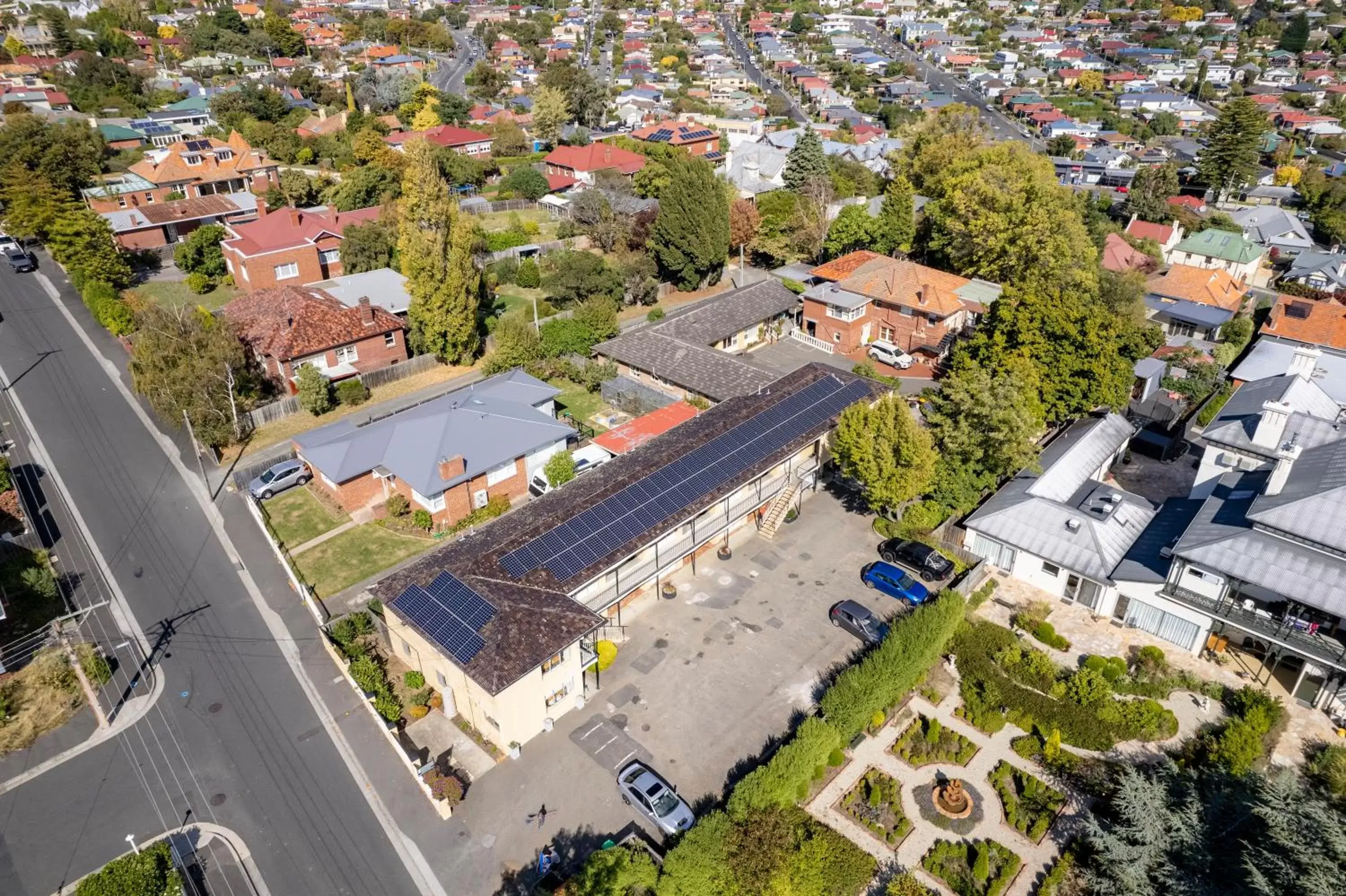 Property building, Bird's-eye View in Graham Apartments