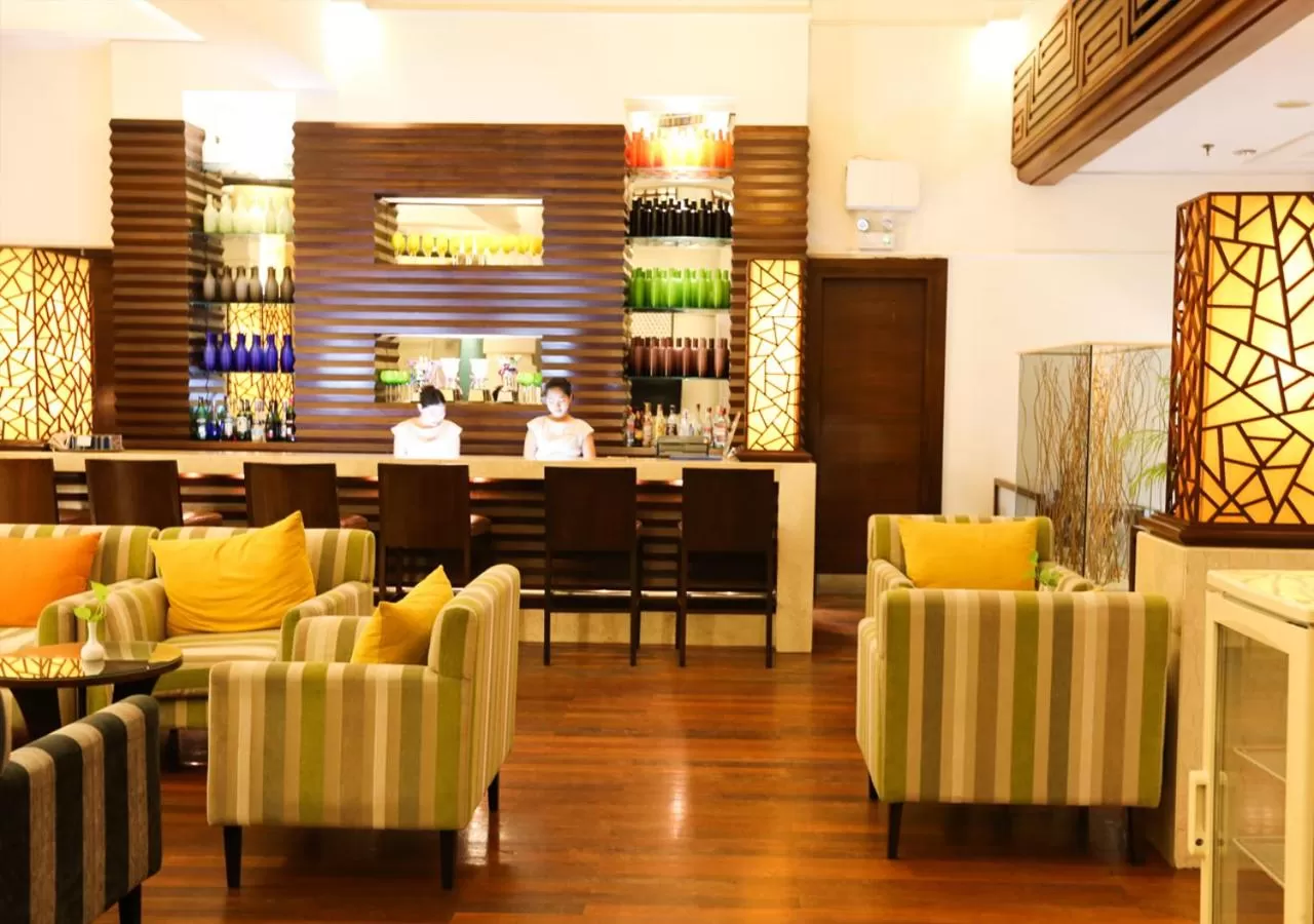 Lounge or bar in The Imperial Hotel & Convention Centre Korat