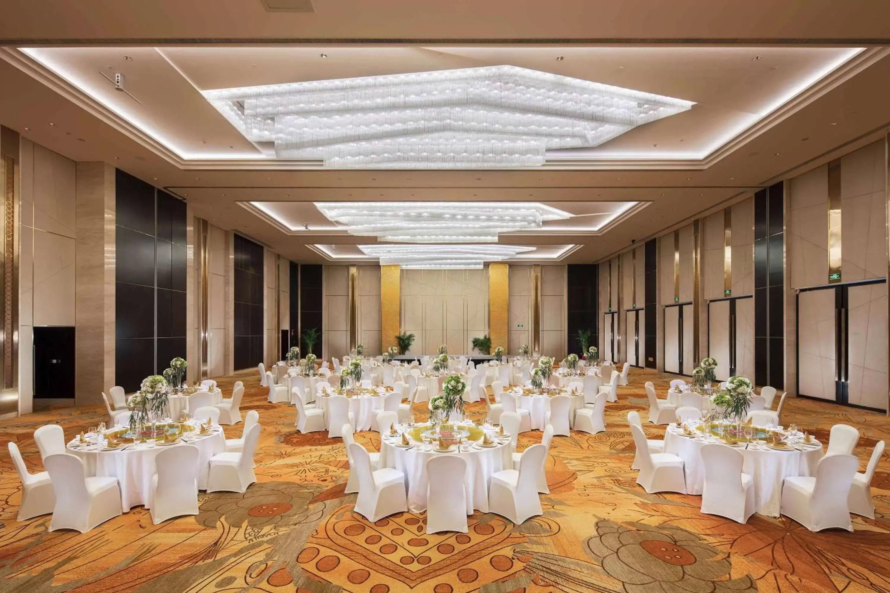 Meeting/conference room, Banquet Facilities in Hilton Yantai