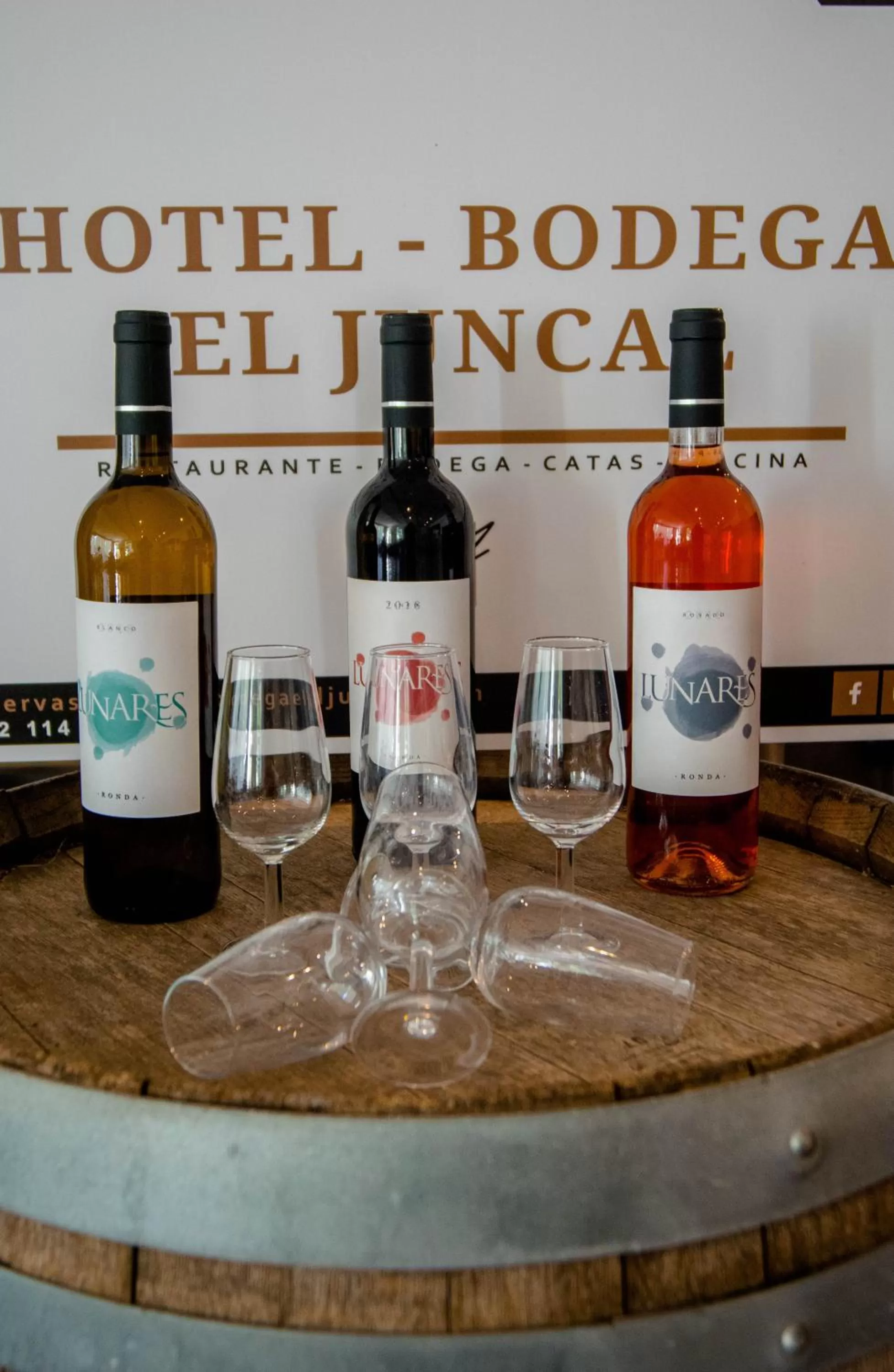 Restaurant/places to eat in Hotel Bodega El Juncal