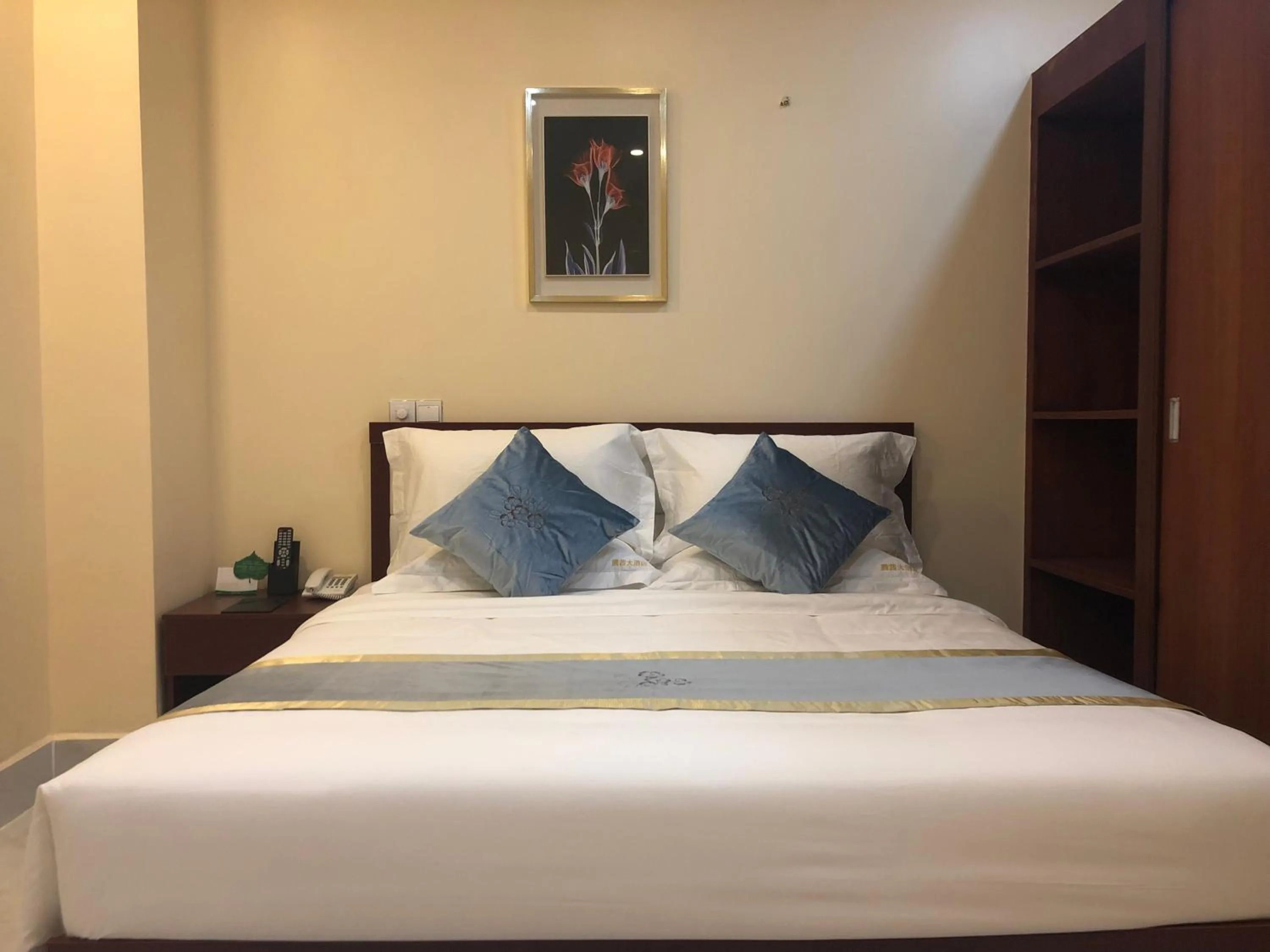 Bed in A1 Hotel (Aite-1)