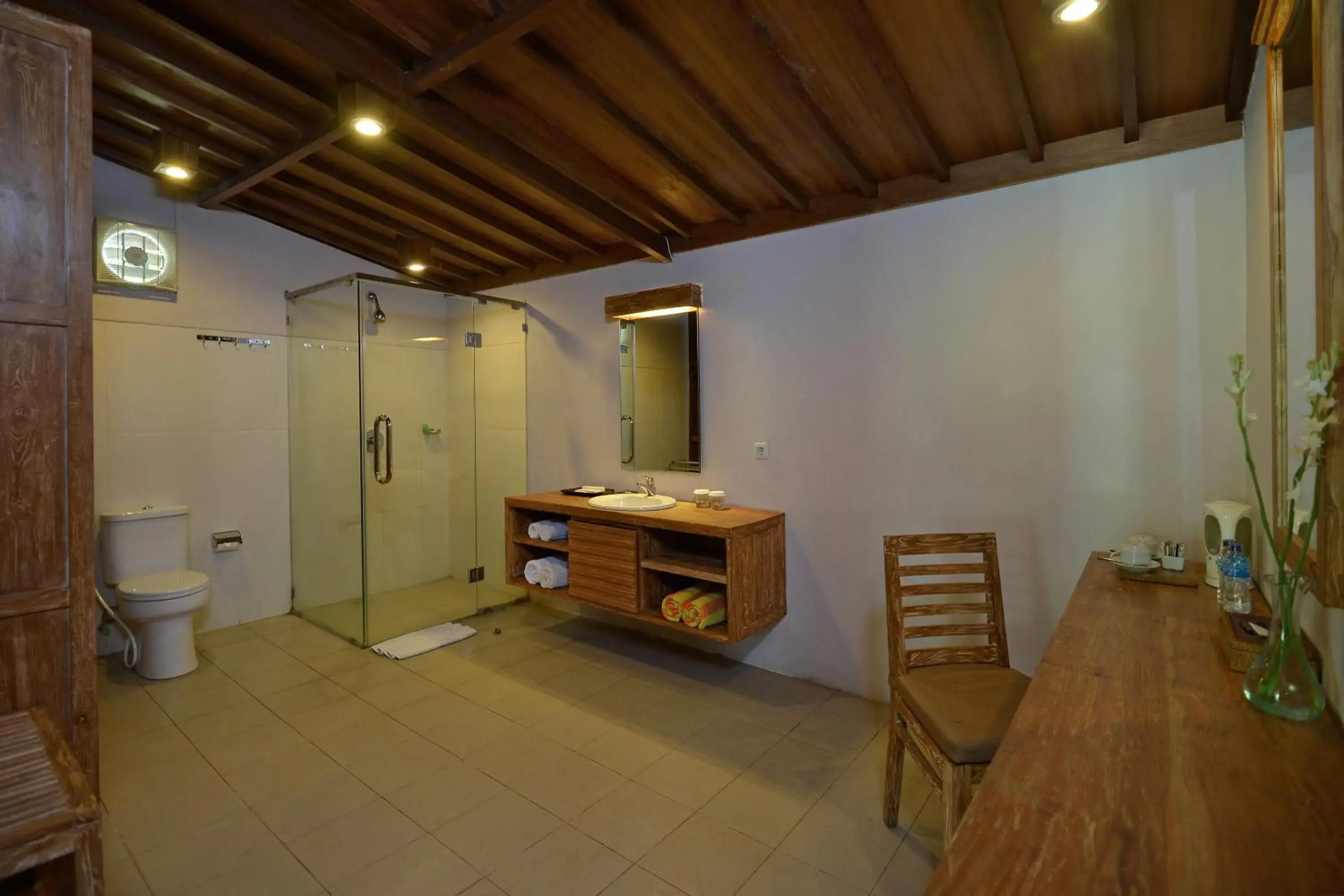 Bathroom in Pertiwi Bisma 1