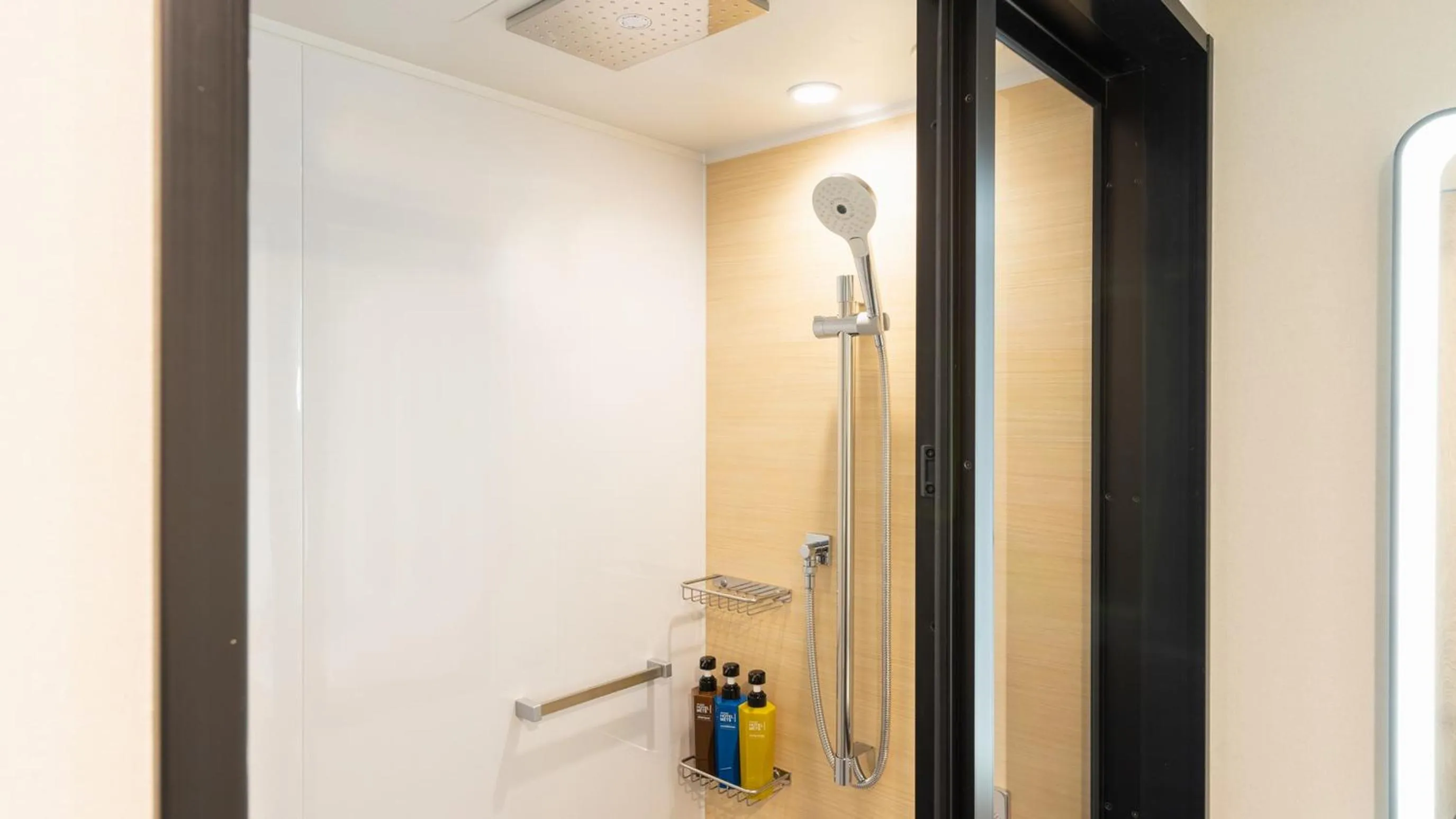 JR-East Hotel Mets Yokohama